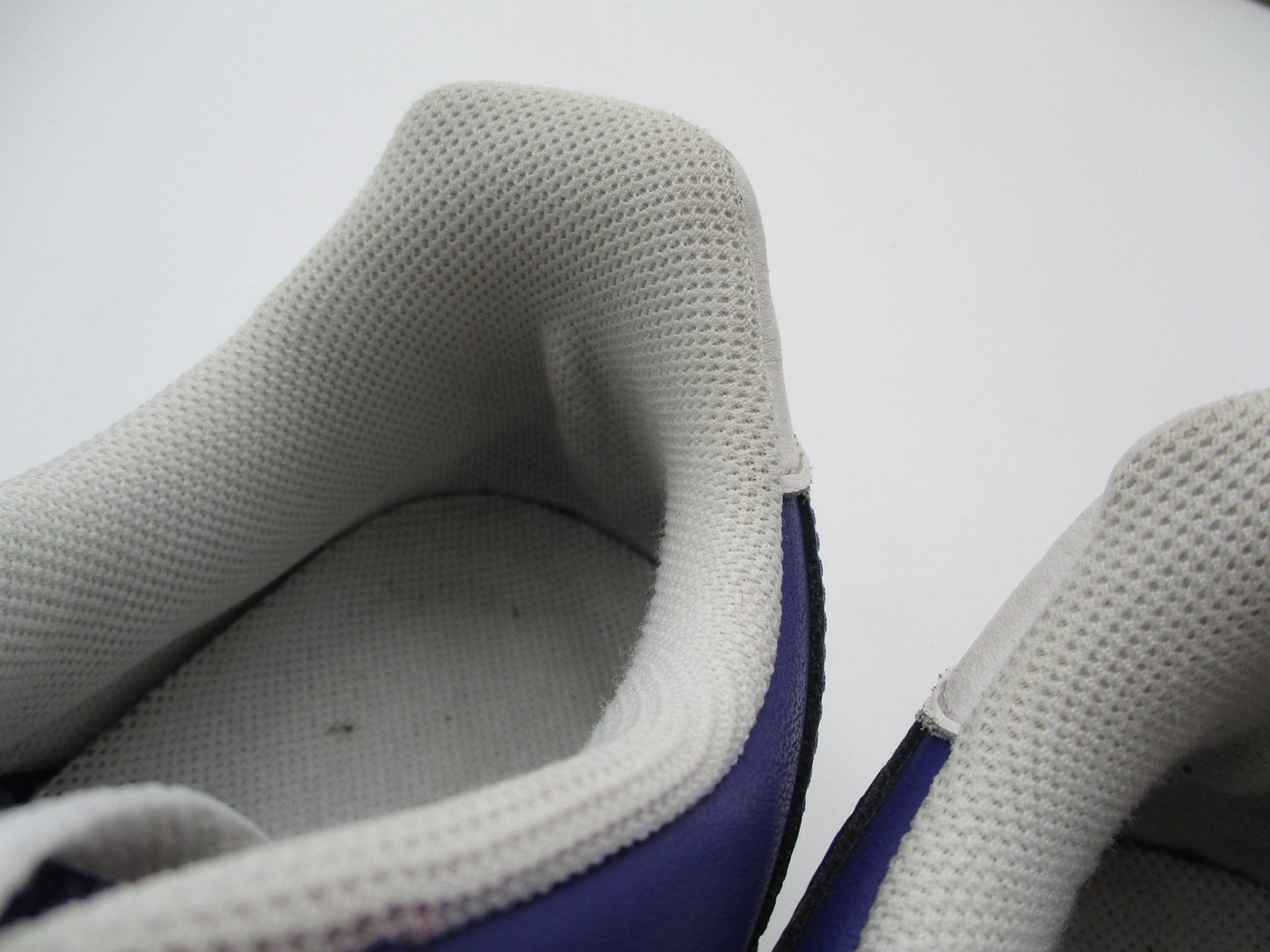Nike Air Force 1 Shoes Mens Size 10 Purple White Low Court Purple Sneakers 1K516