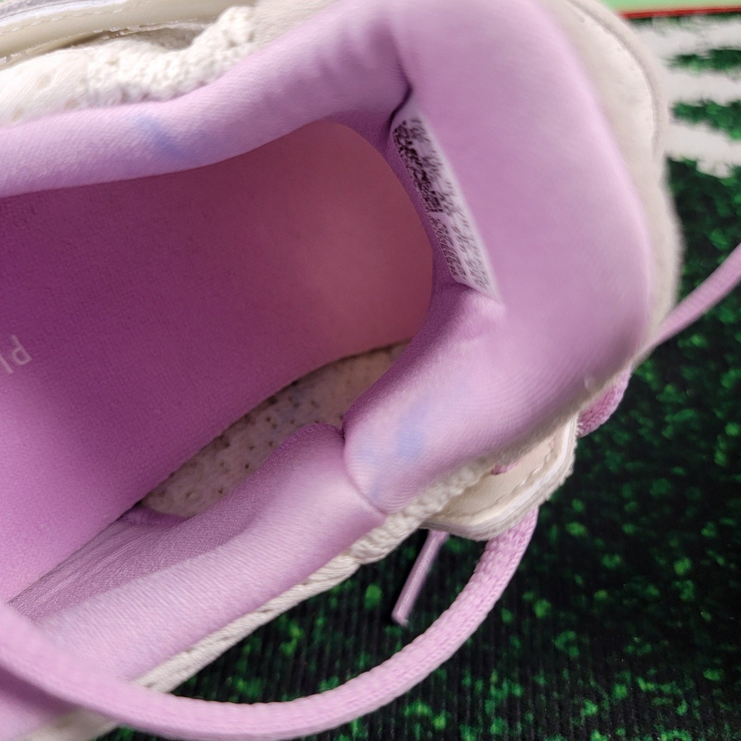 Adidas Wmns UltraBoost 1.0 'Off White Lilac' Sz 8 ID966510