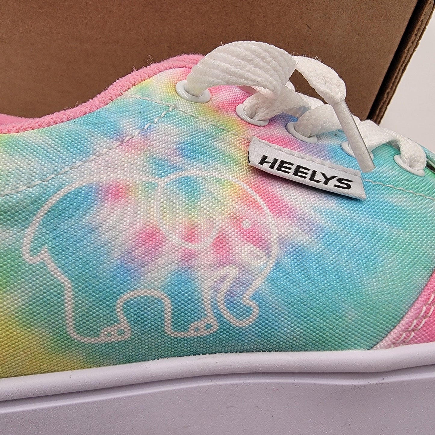 Heelys Pro 20 Ella Tie Dye Roller Shoes Size 5Y / 6W