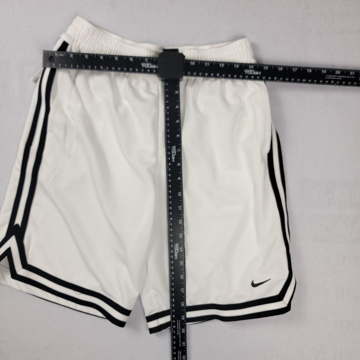 Nike Basketball Shorts Kids XL DriFIT Loose Fit Athletic Sports FJ68021005