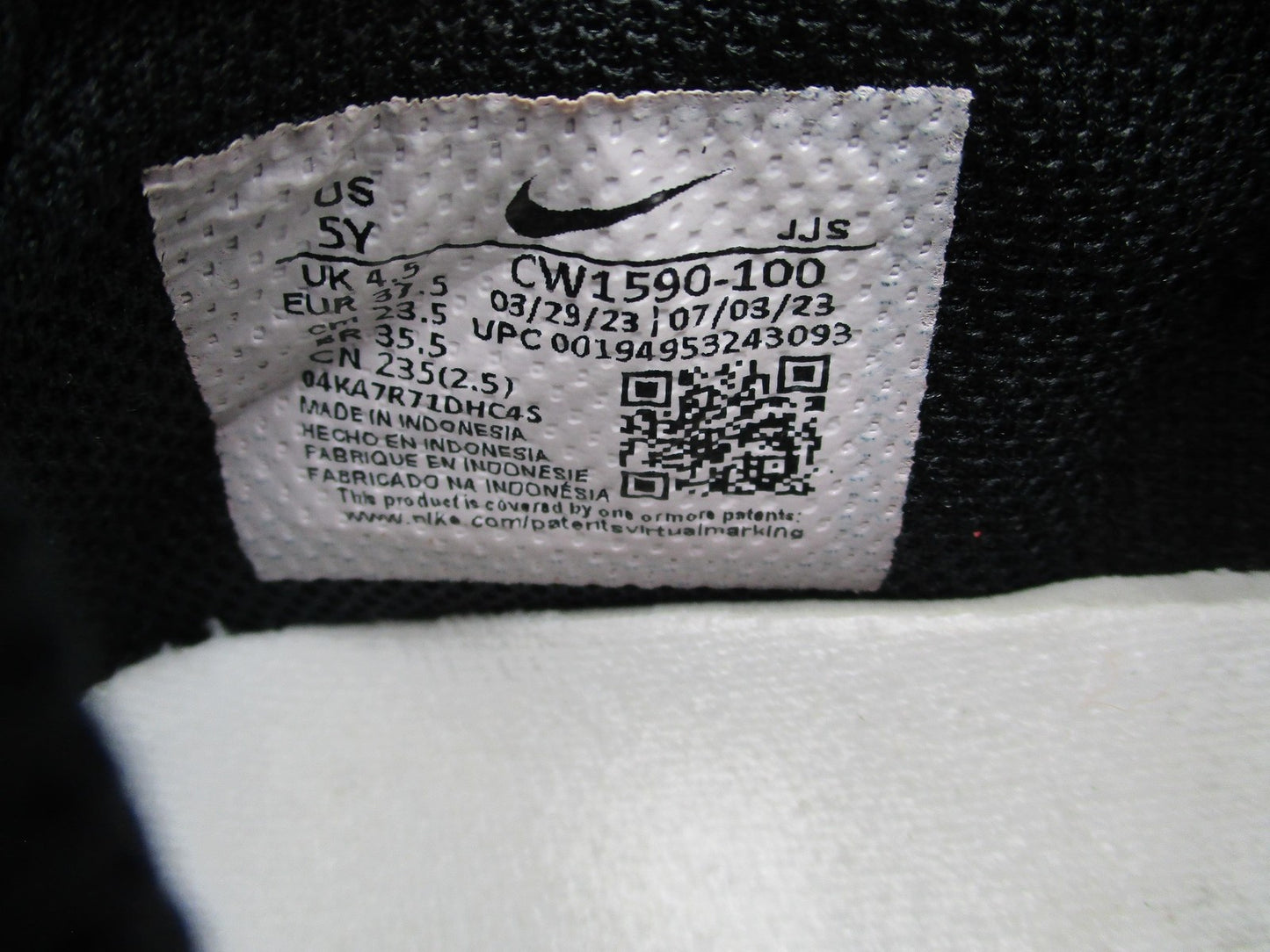 Nike Dunk Low Youth Size 5Y Black White Retro Panda GS Sneakers CW1590100 (1E6)15