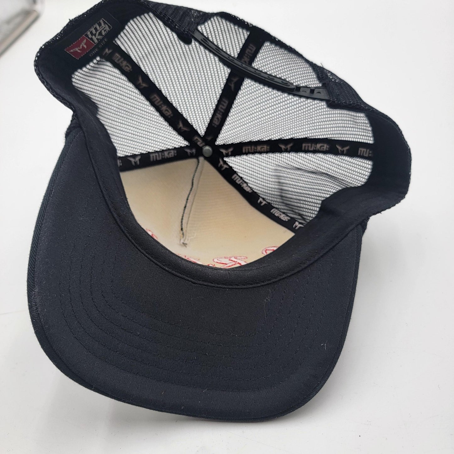 CREAM Hat Cap Snap Back Black Red Mesh Trucker Embroidered Muka One Size Mens7