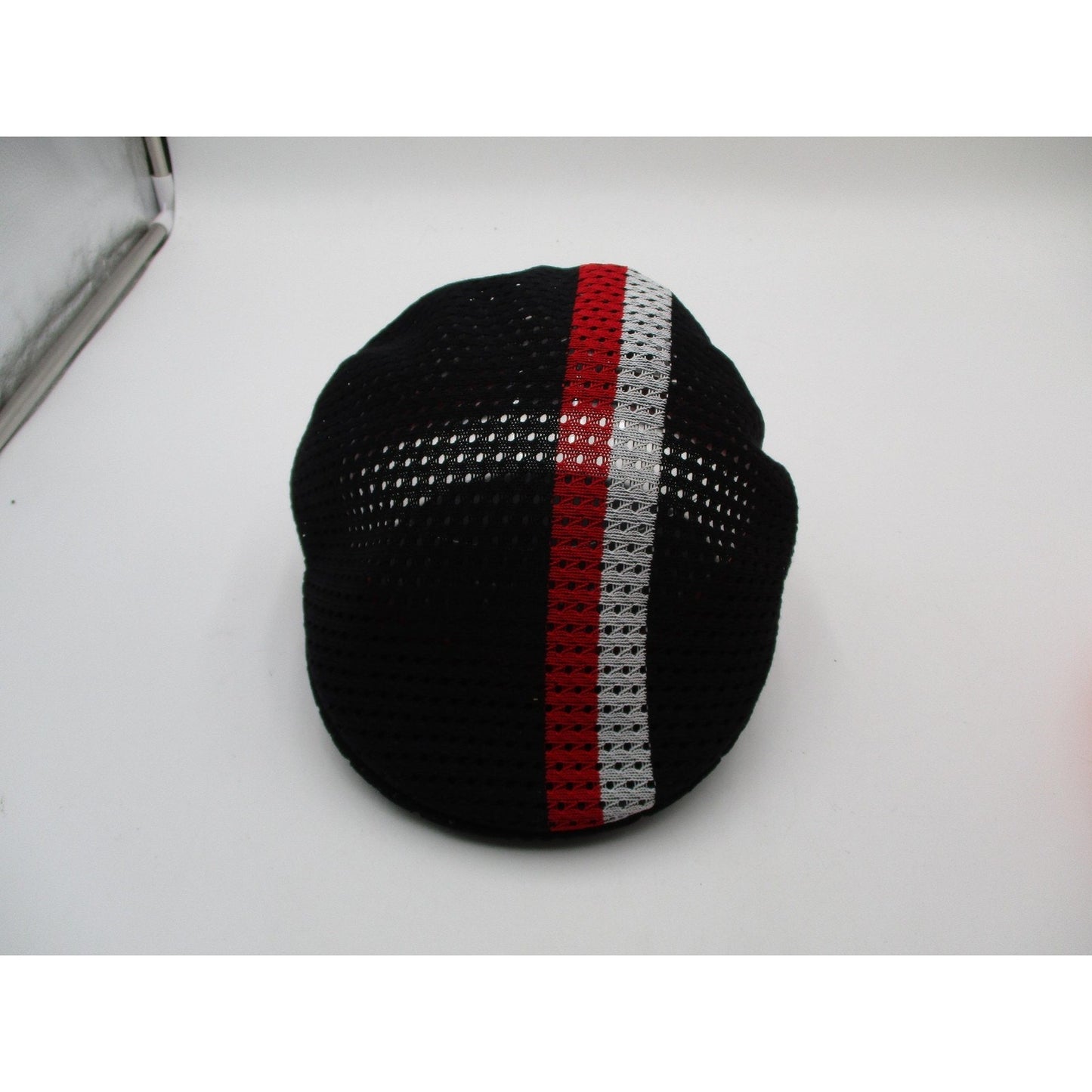 Kangol Hat Cap Flat Fitted Mens Small Mesh Stripe 504 Black Red Summer Nwt