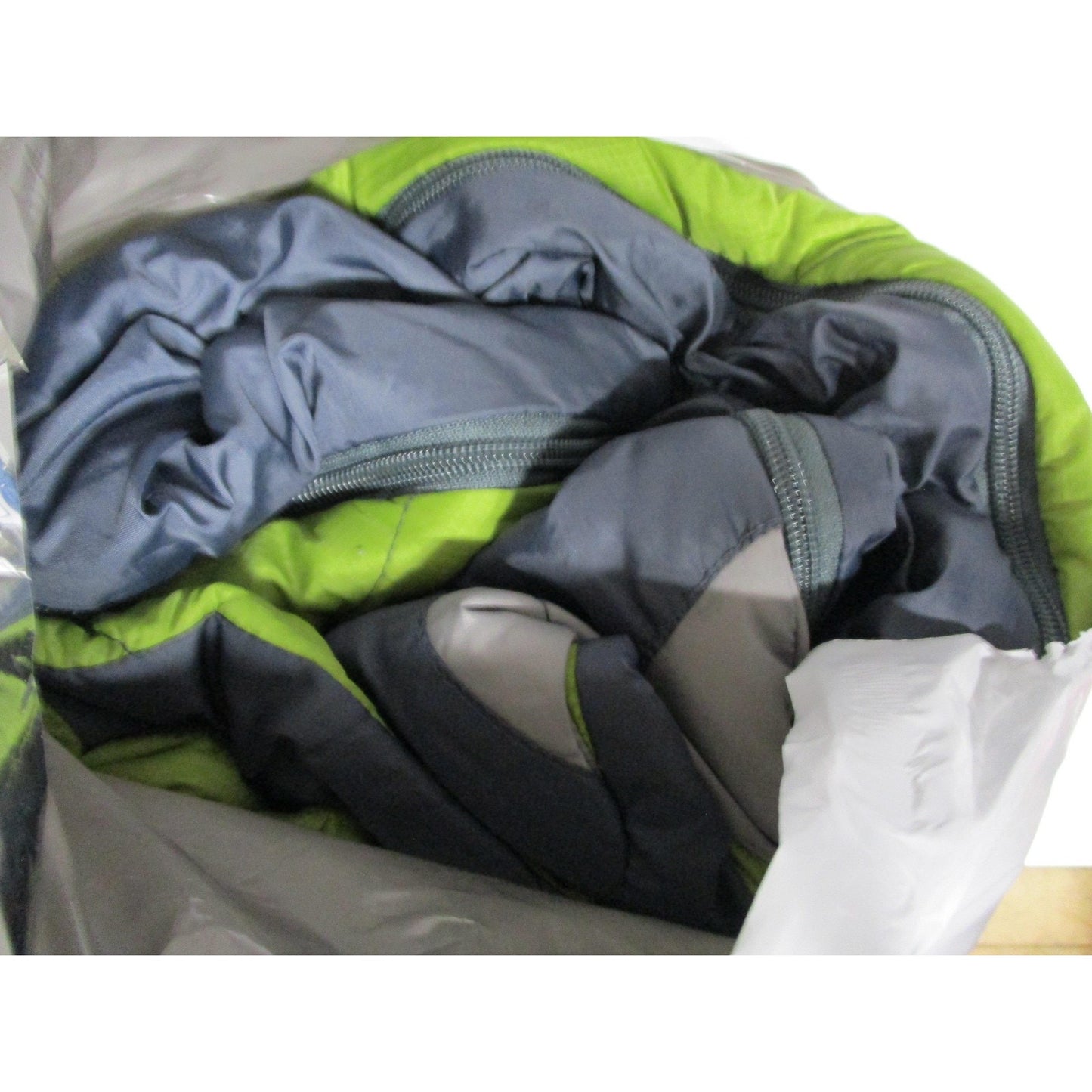 Mckinley Discovery Light Sleeping Bag Large Thermolite Synthetic Green Camping