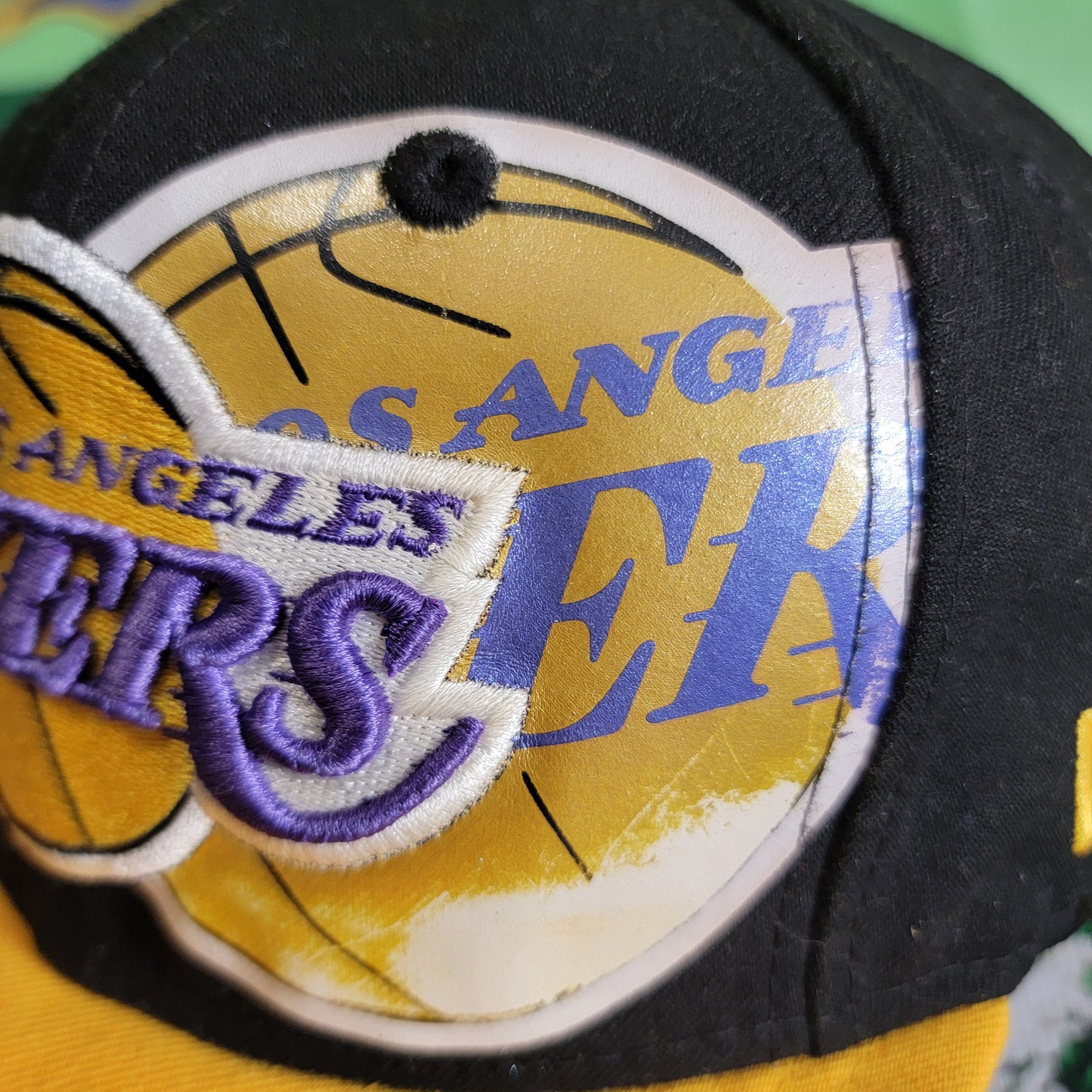 Los Angeles Lakers Black-Gold Snapback Hat by New Era NBA3