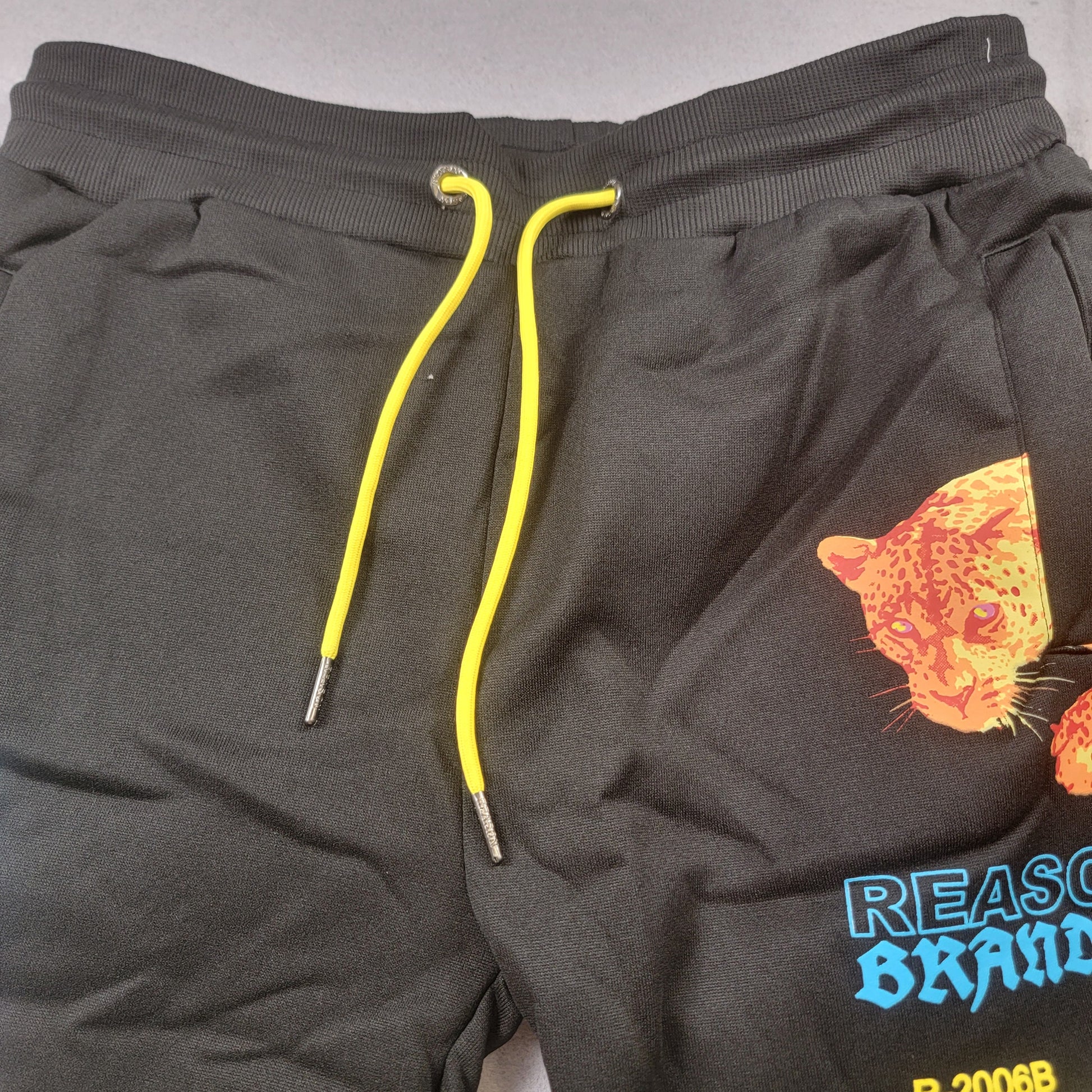 Reason Brand Mens Jogger Sweatpants Large Black Leopard Graphic NWT4