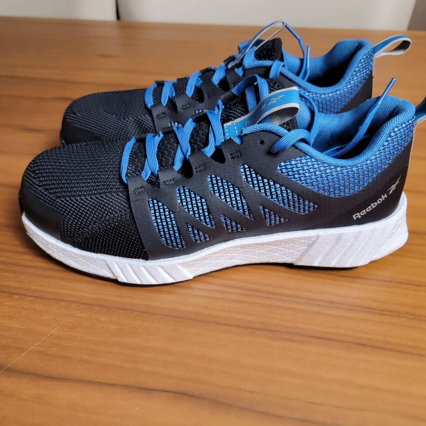 *FLAWS* Reebok RB4314 Fusion Flexweave Composite Toe Work Shoe Mens 9.5 00311