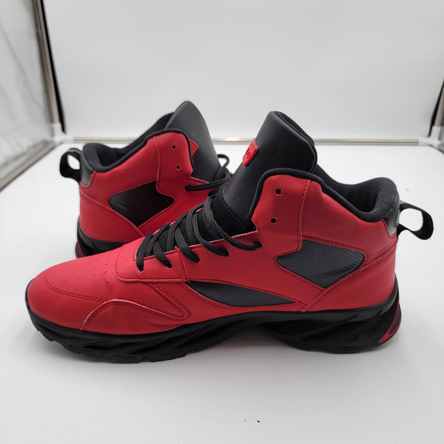 Joomra High Top Sneaker Red Black Mens Size 14 EU 48 Basketball Athletic Used 972