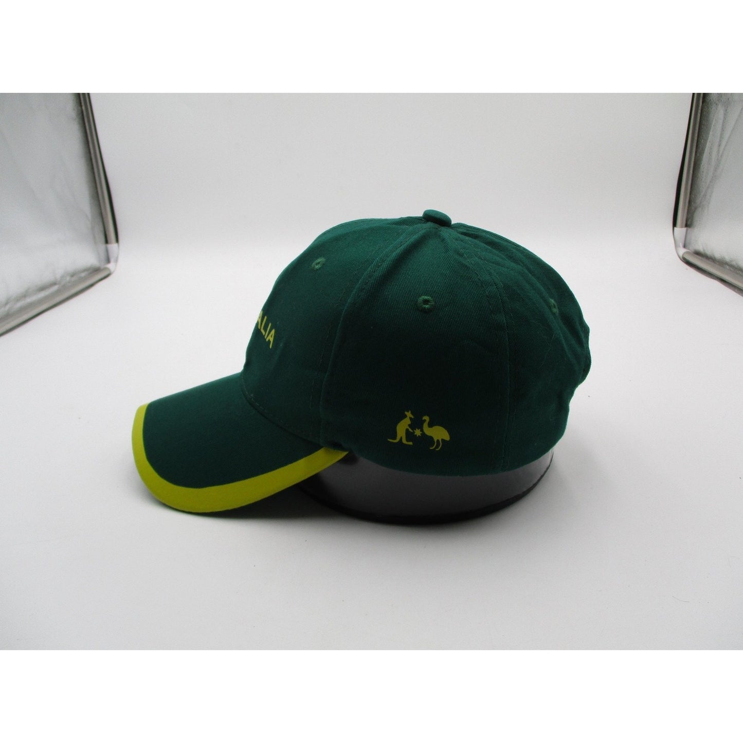 Australia Hat Cap Strap Back Mens One Size Green Yellow Kangaroo Emu Souvenir