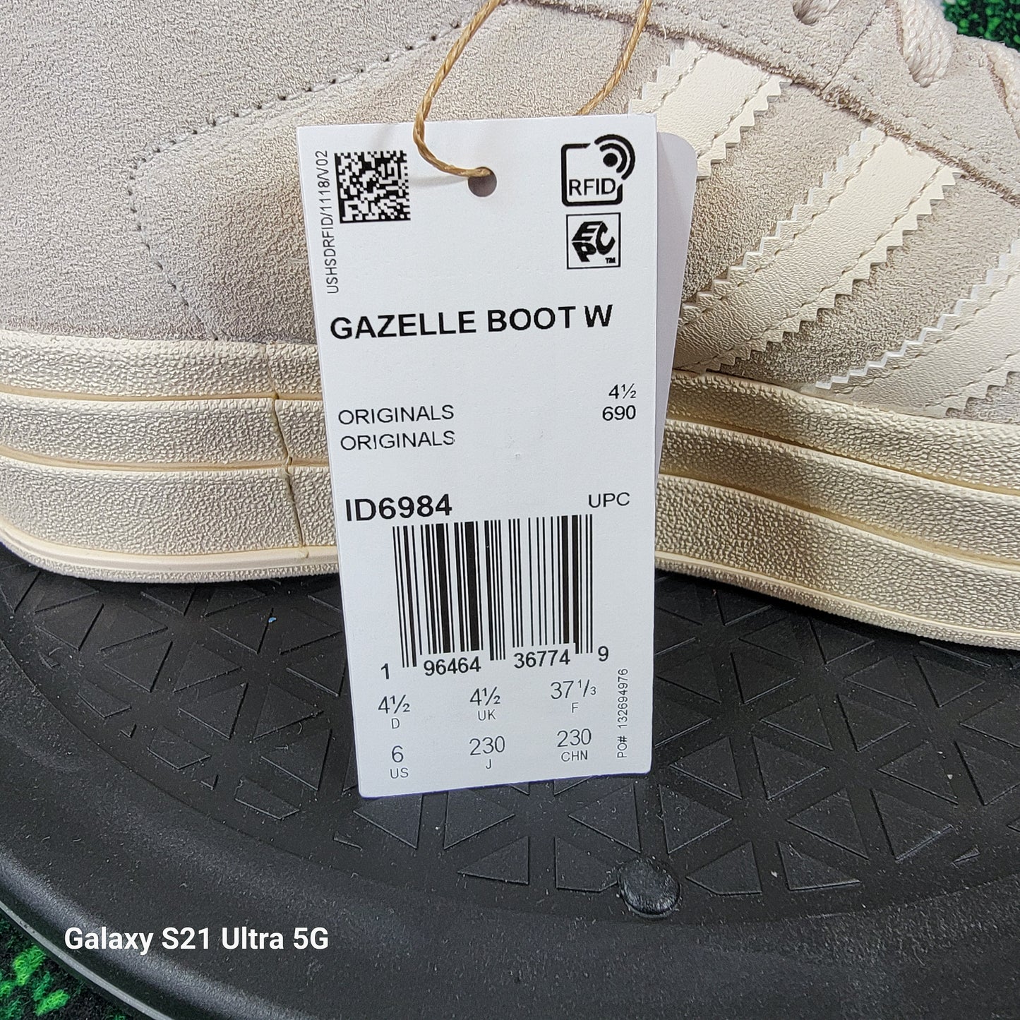 Adidas Originals Gazelle Boot W — Wonder White / Blamer — ID6984 — Women's NIB