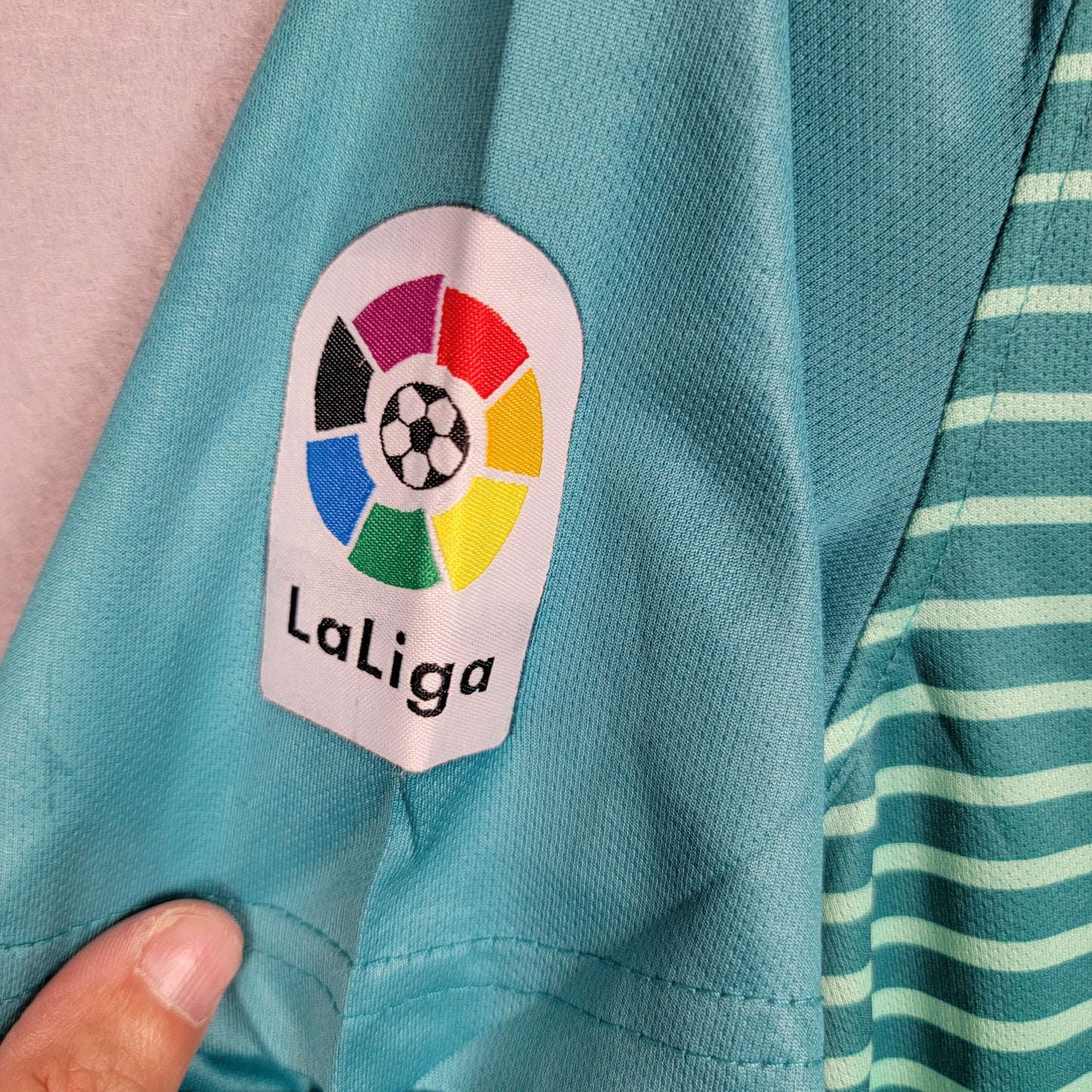 FC Barcelona Jersey Medium M Teal Mint Green Qatar Airways Unicef LaLiga Soccer3