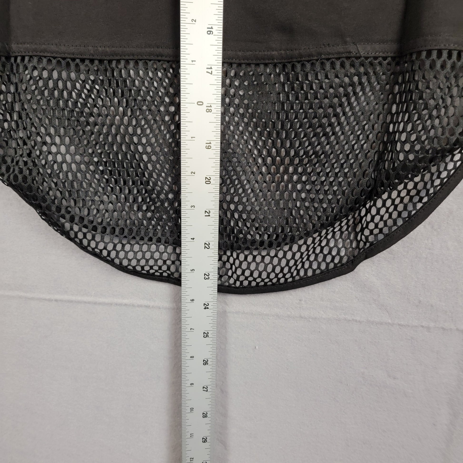 Fitwear Mesh Scoop Singlet Womens Small US 4 Black Tank Top NWT6