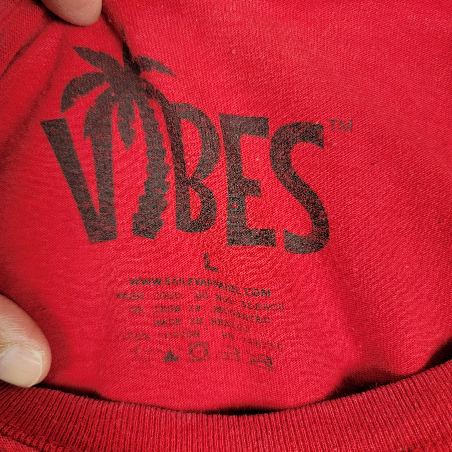 Vibes Legend Teddy Bear Basketball Graphic T Shirt Boys L Red Used3