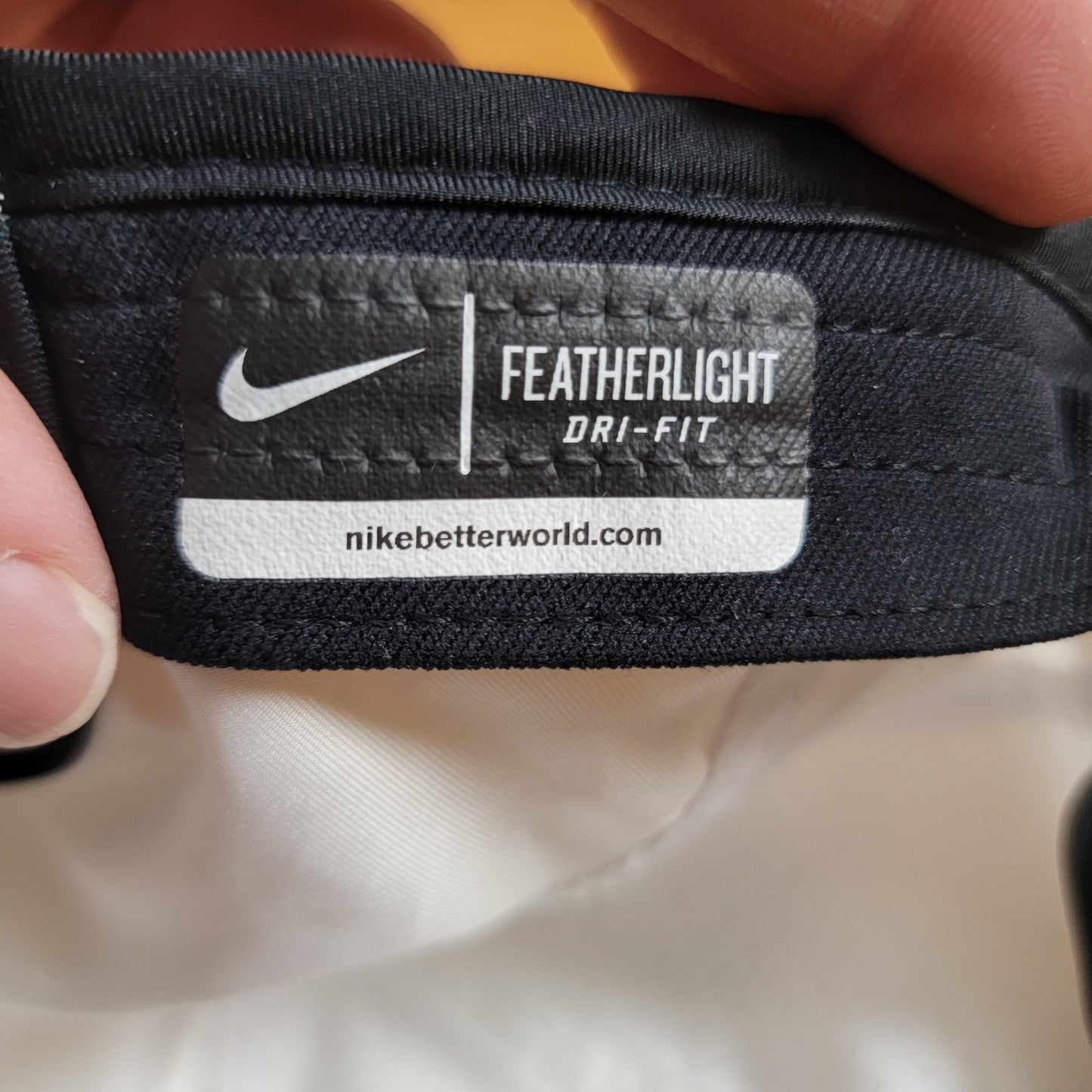 Nike Featherflight Dri-Fit Strapback White Black Preowned6