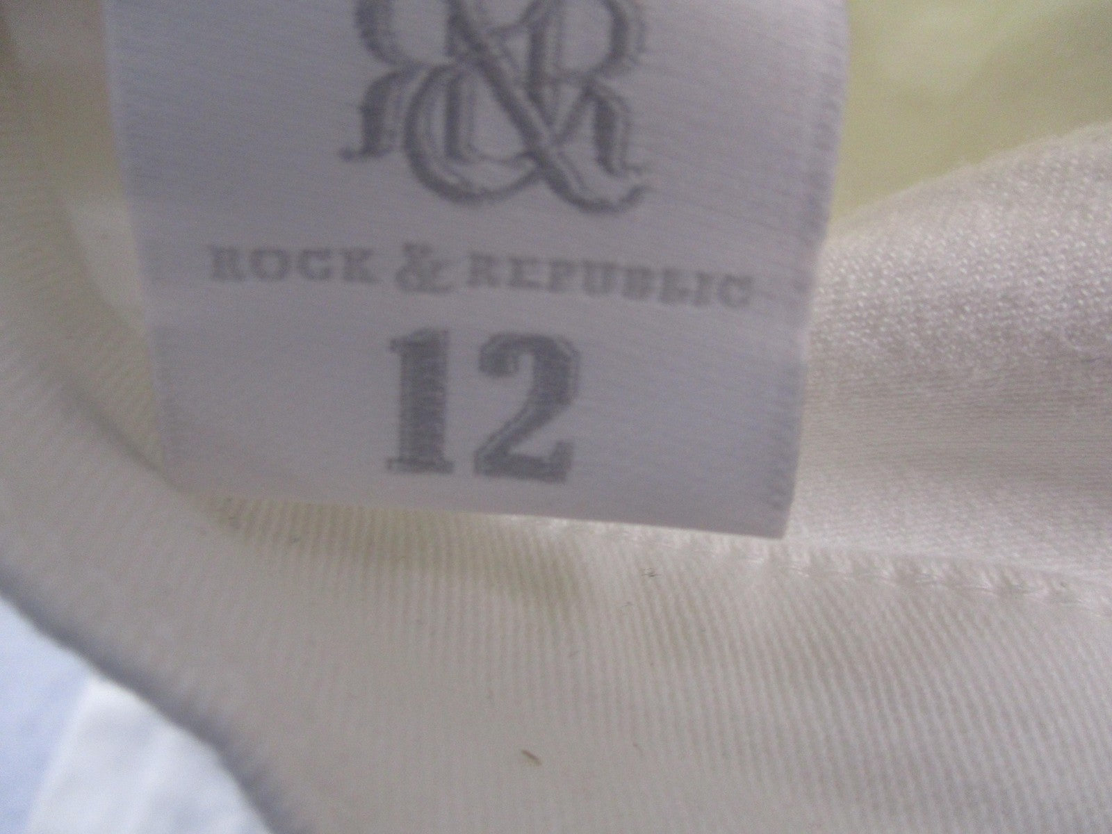 Rock & Republic Kendall Jeans Womens 12 White Straight Leg Stretch Denim 14395