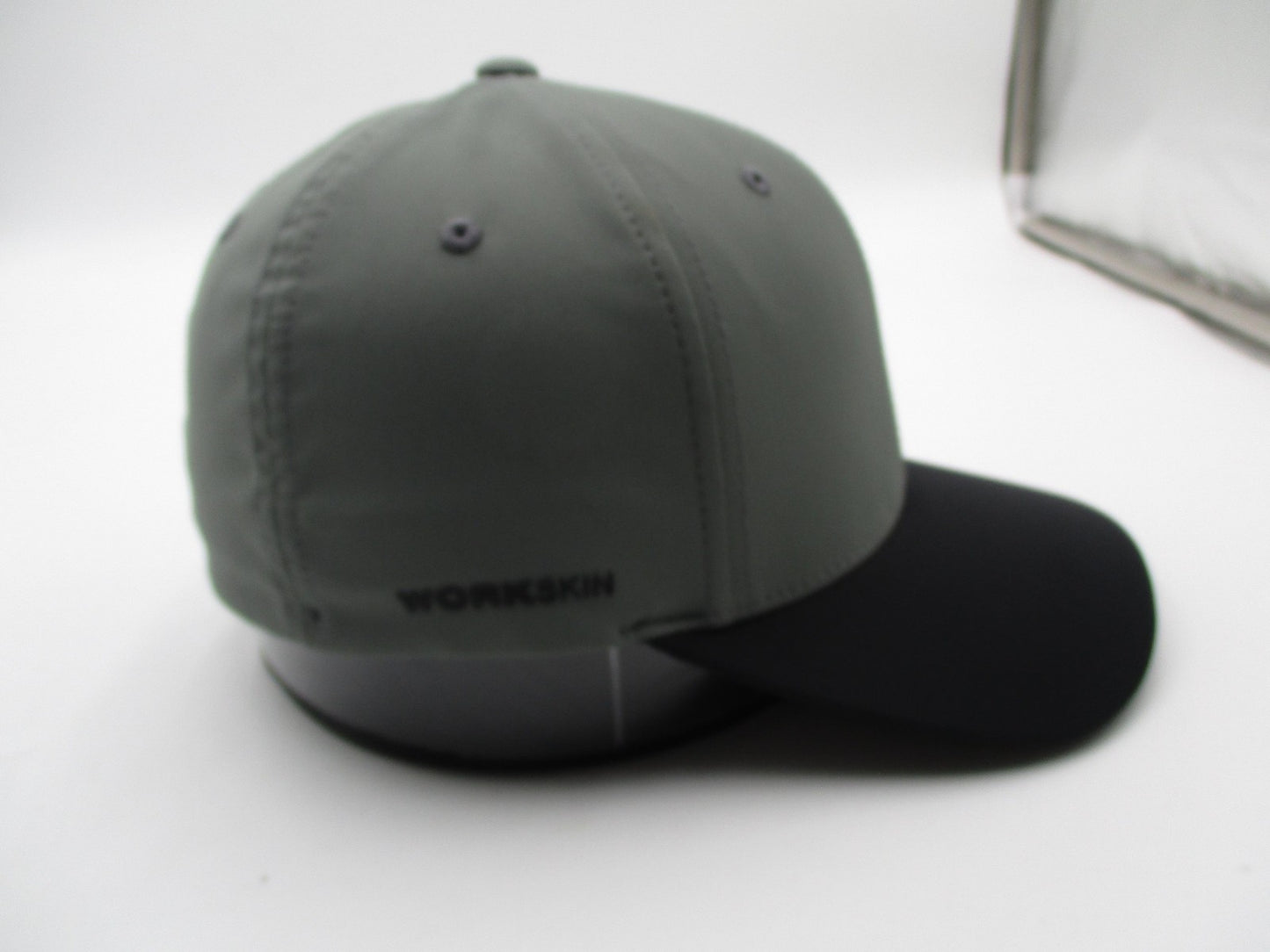 Milwaukee Hat Cap Baseball Fitted Mens Medium Gray Black Workskin Flexfit4