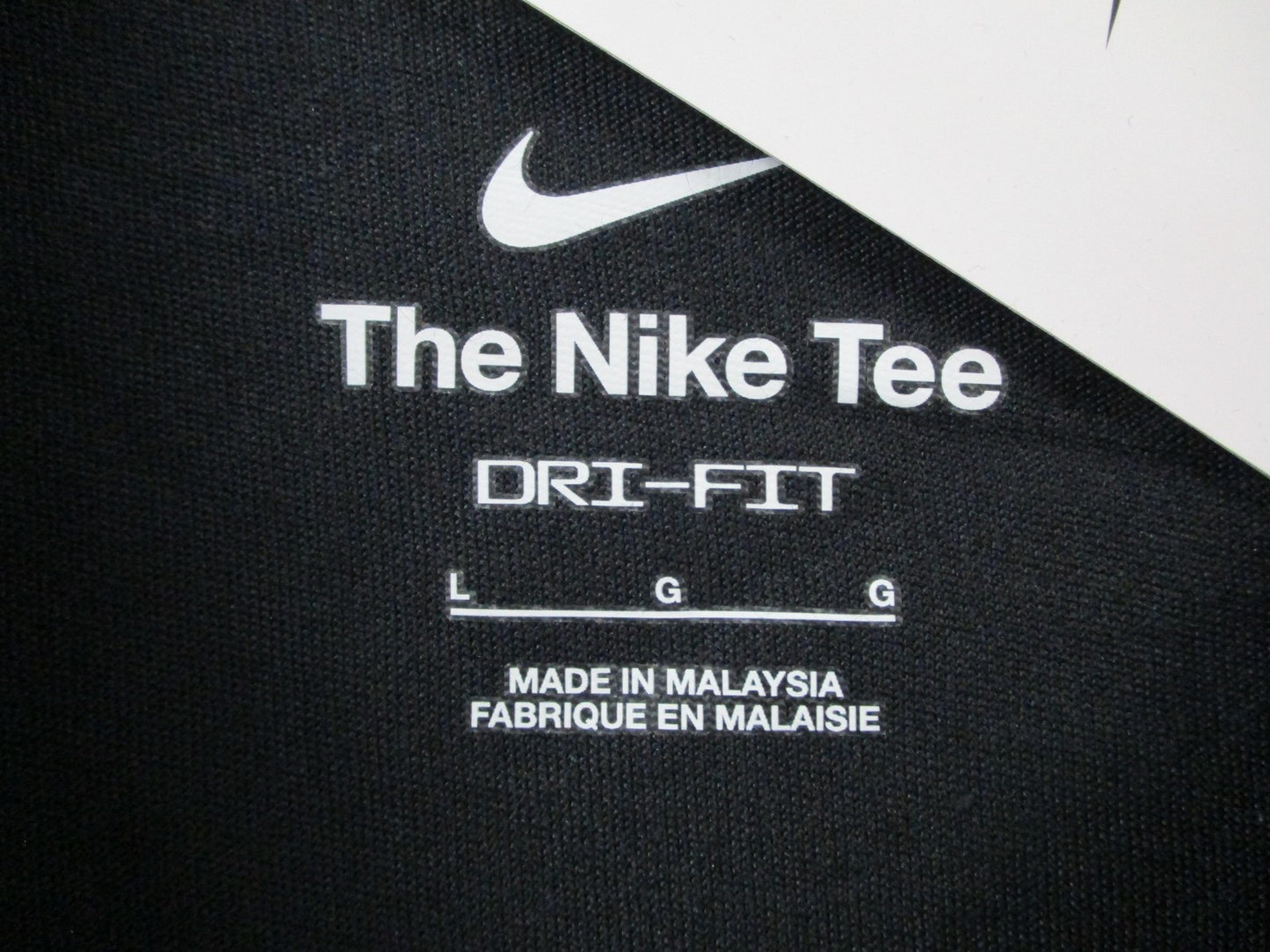 Nike DriFIT Too Much Clutch Mens Large Black Basketball Graphic Tee 152315242