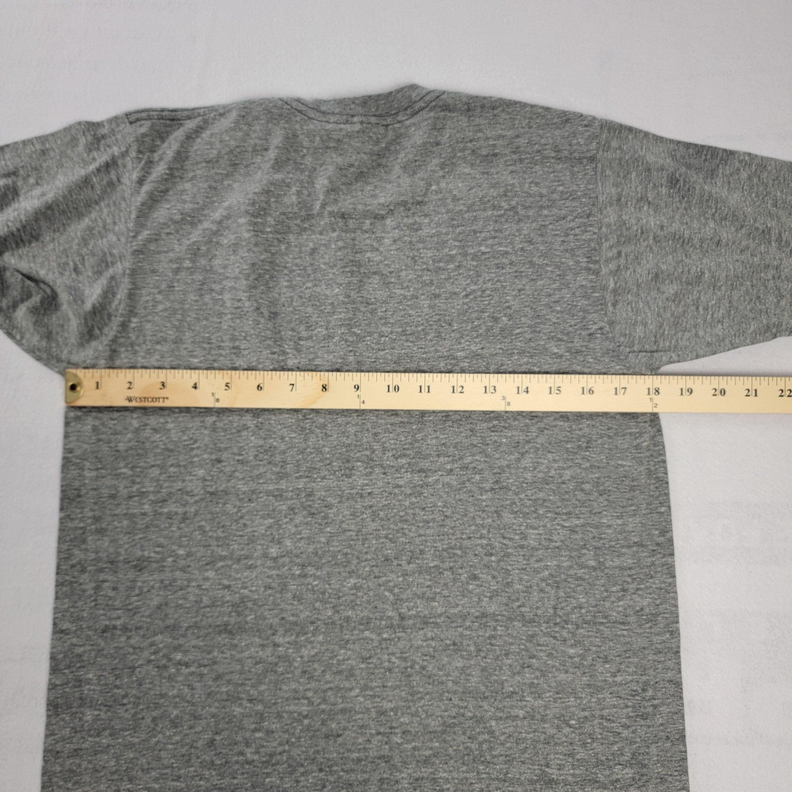 Optima Shirt Mens Medium Gray Snowflake Crewneck Short Sleeve Basic Casual T 6463