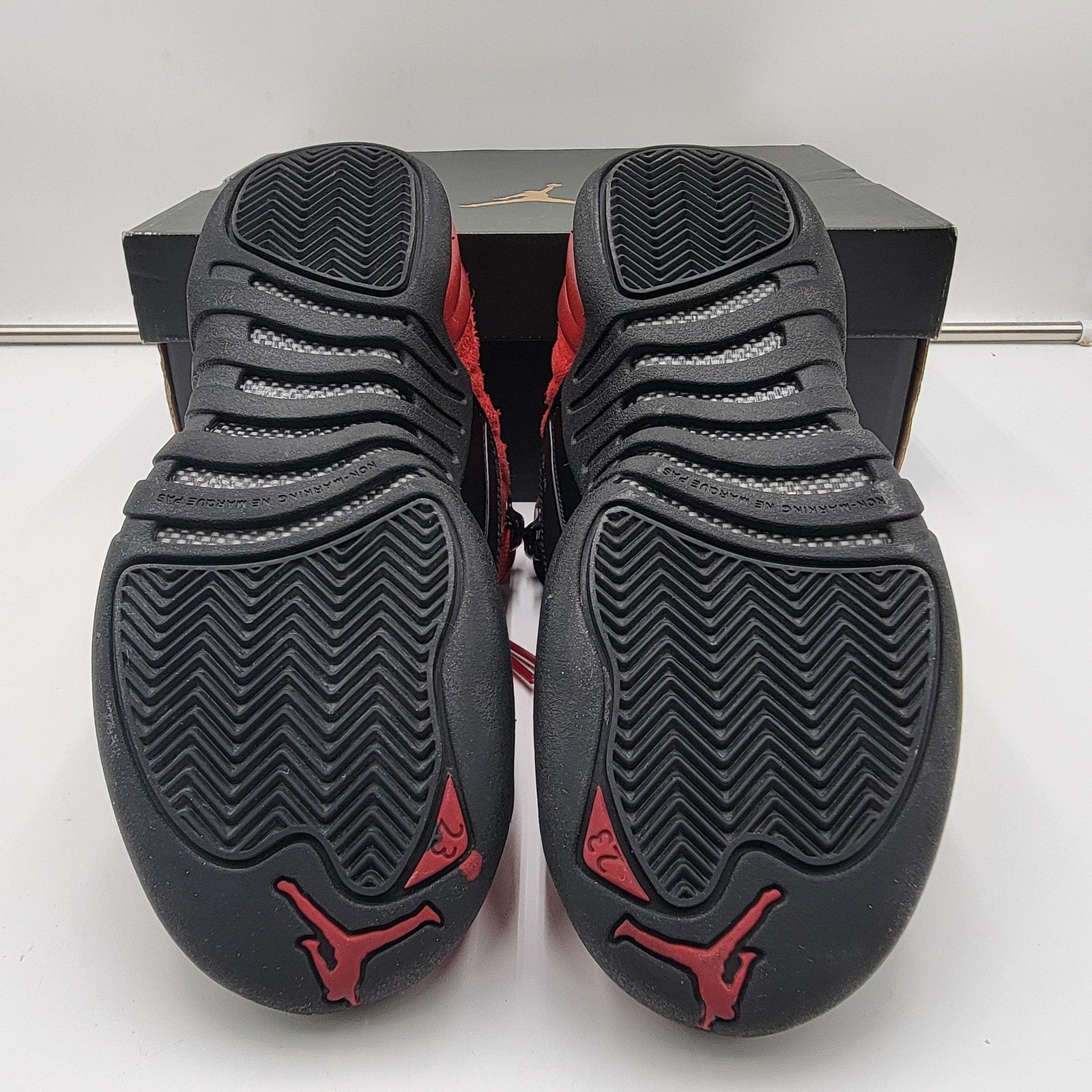 Air Jordan 12 Retro Shoes Youth Size 5Y Red Black Varsity Flu Game 153265-602 GS5