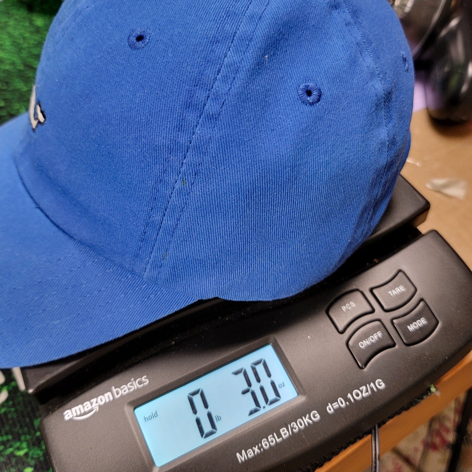 Vineyard Vines Strapback Cap OSFM 8