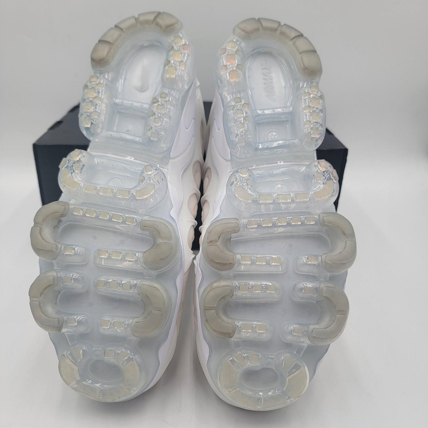 Nike Air VaporMax Plus Shoes Mens Size 13 White Running Sneakers 924453-100 1A34