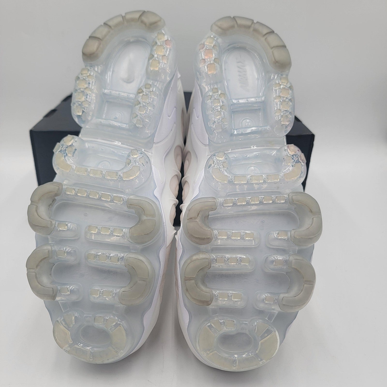 Nike Air VaporMax Plus Shoes Mens Size 13 White Running Sneakers 924453-100 1A34