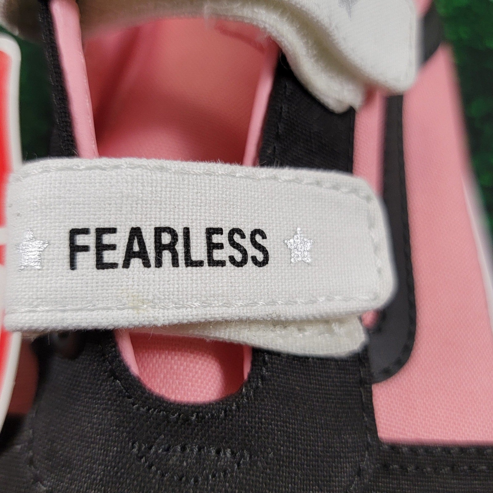 Vans Ward V Fearless Blk/Pink Icing Sz 4.5 Kids VN0A4BTCWG815