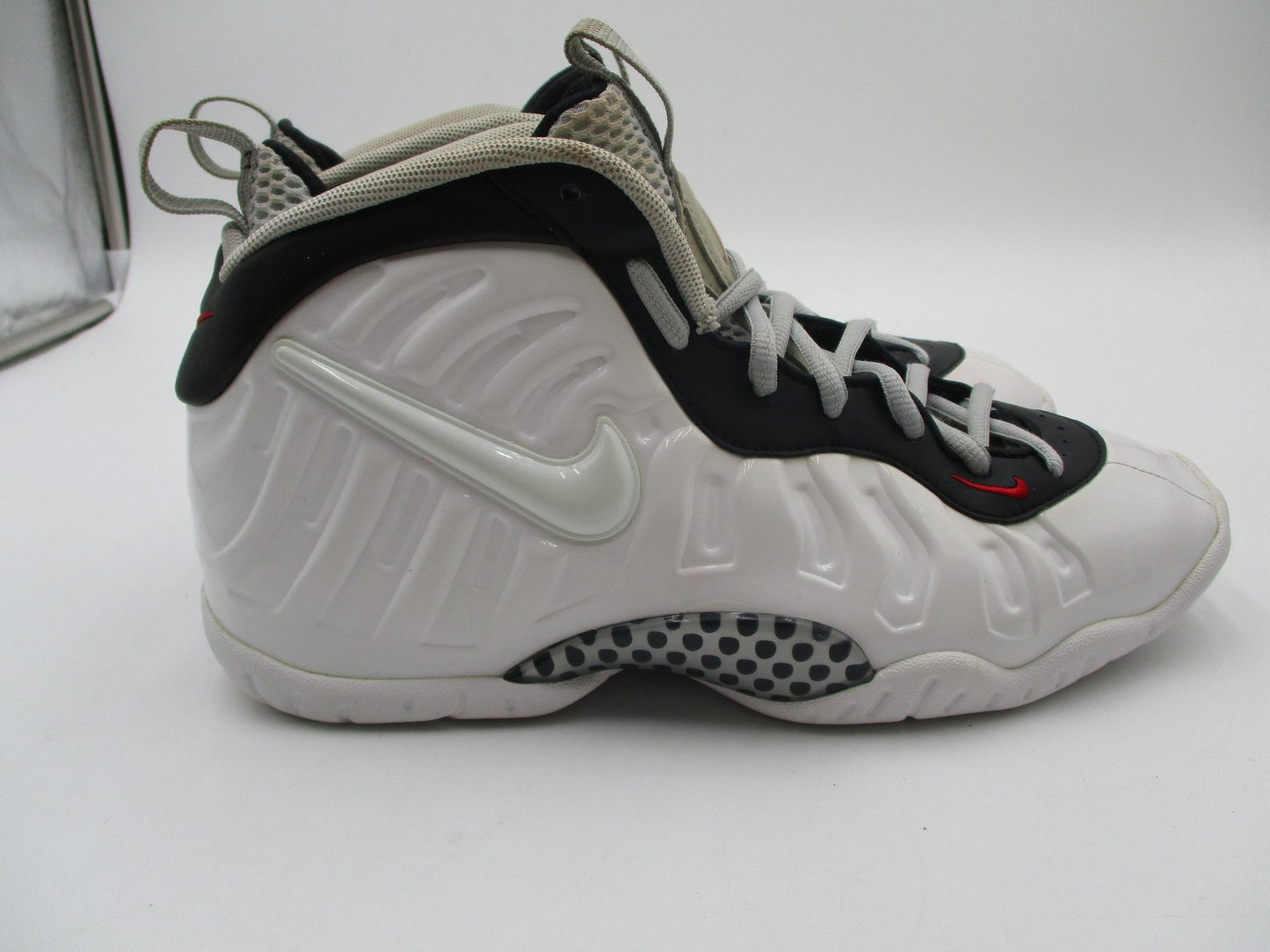 Nike Little Posite One Youth 6Y/5.5Y White Black Foamposite 644792-103 Mismatch6