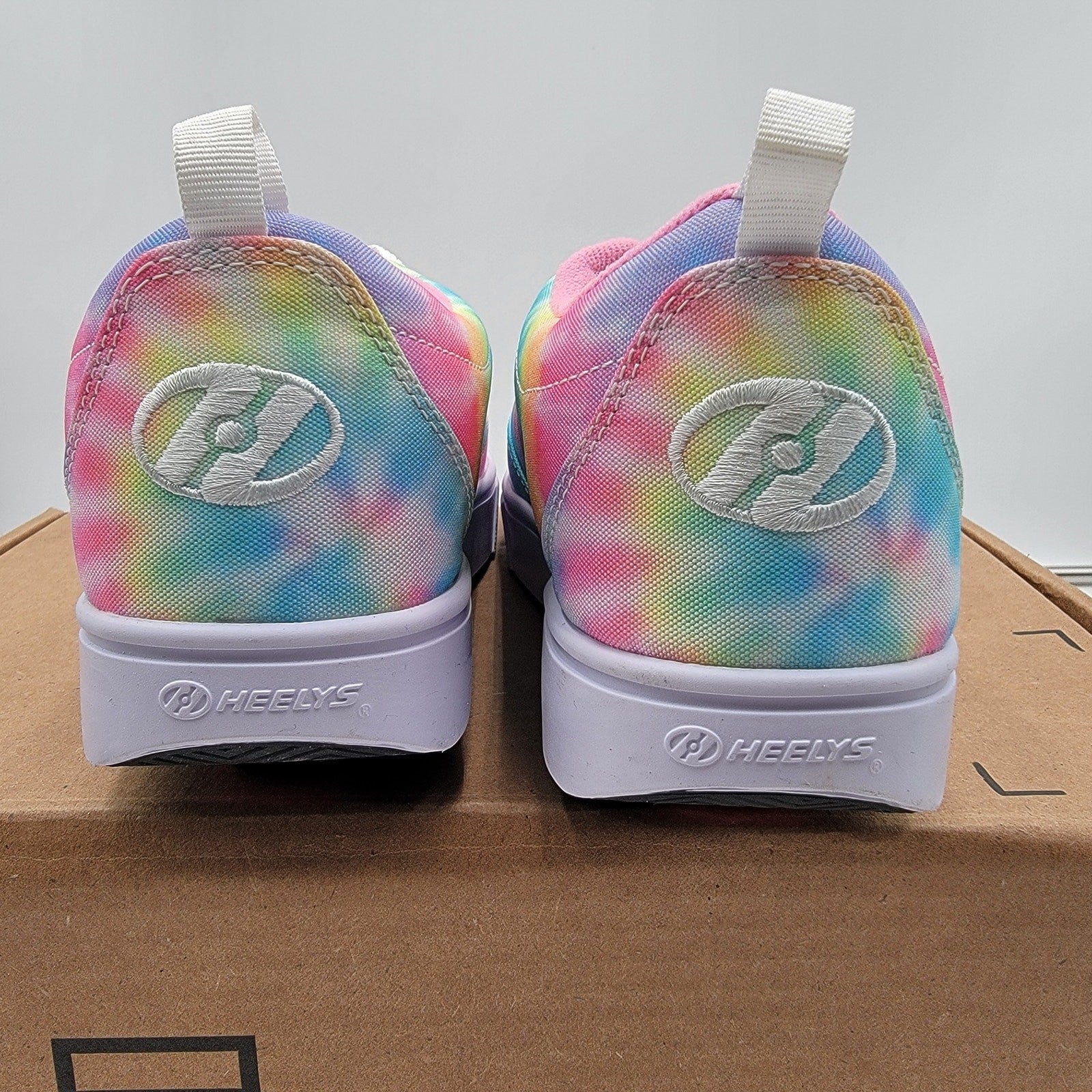 Heelys Pro 20 Ella Tie Dye Roller Shoes Size 5Y / 6W
