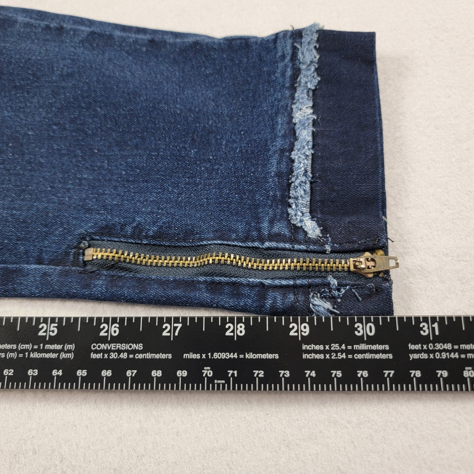 The Hideout Clothing THC Fully Blessed Distressed Patch (820)Jeans XL Blue NWT 6