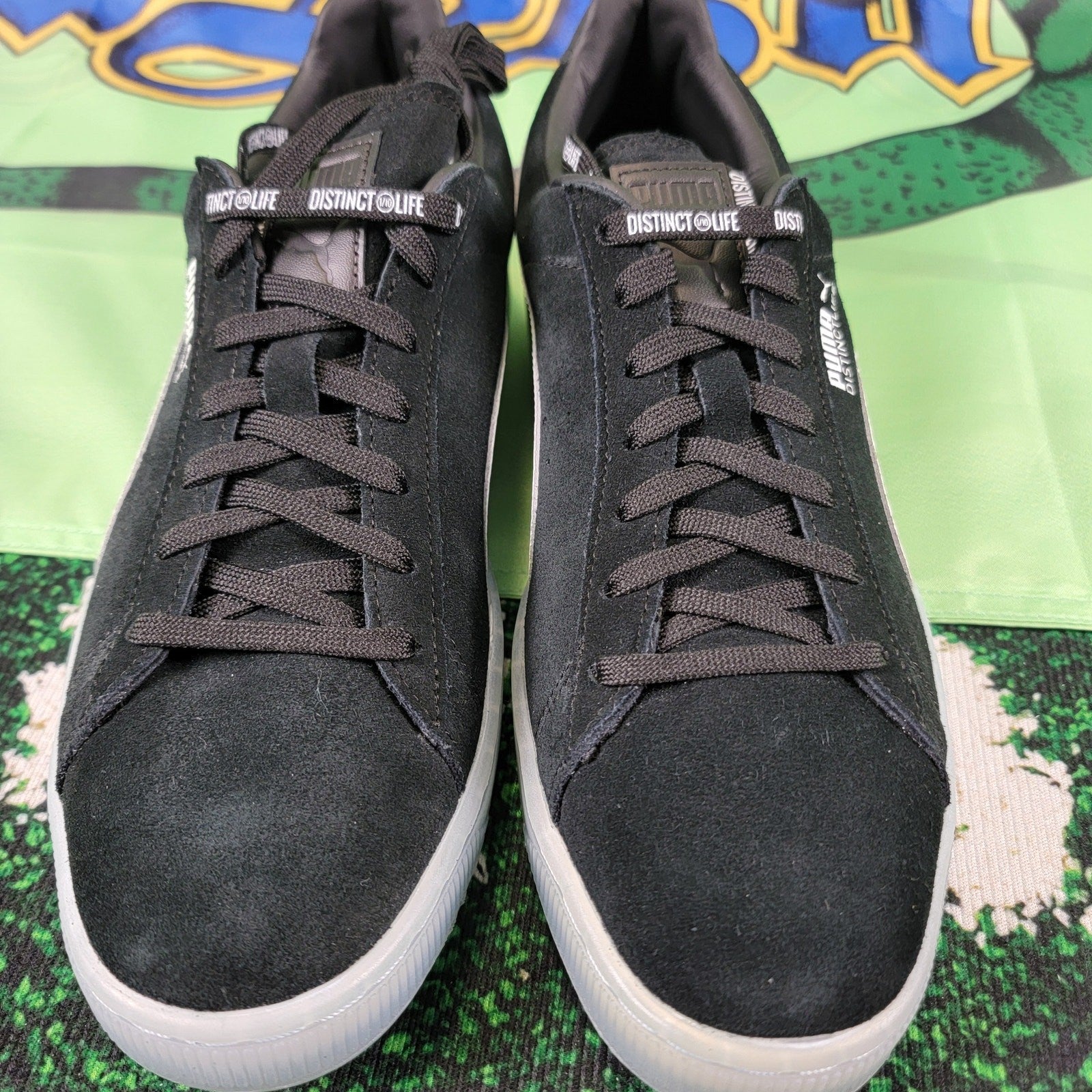 PUMA Suede v2 Distinct Life Black/White Mens Sz 10 364826012