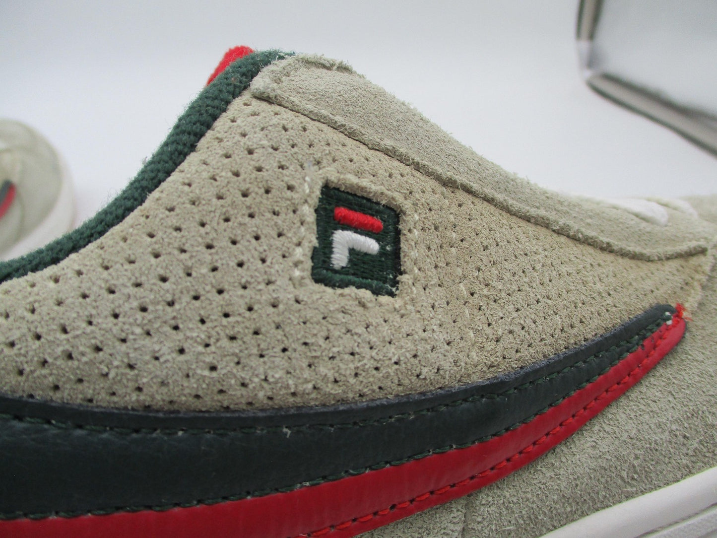 Fila Original Fitness Mens Sz 10.5 Beige Leather LoTop Sneaker 1TM00030898 1Q411