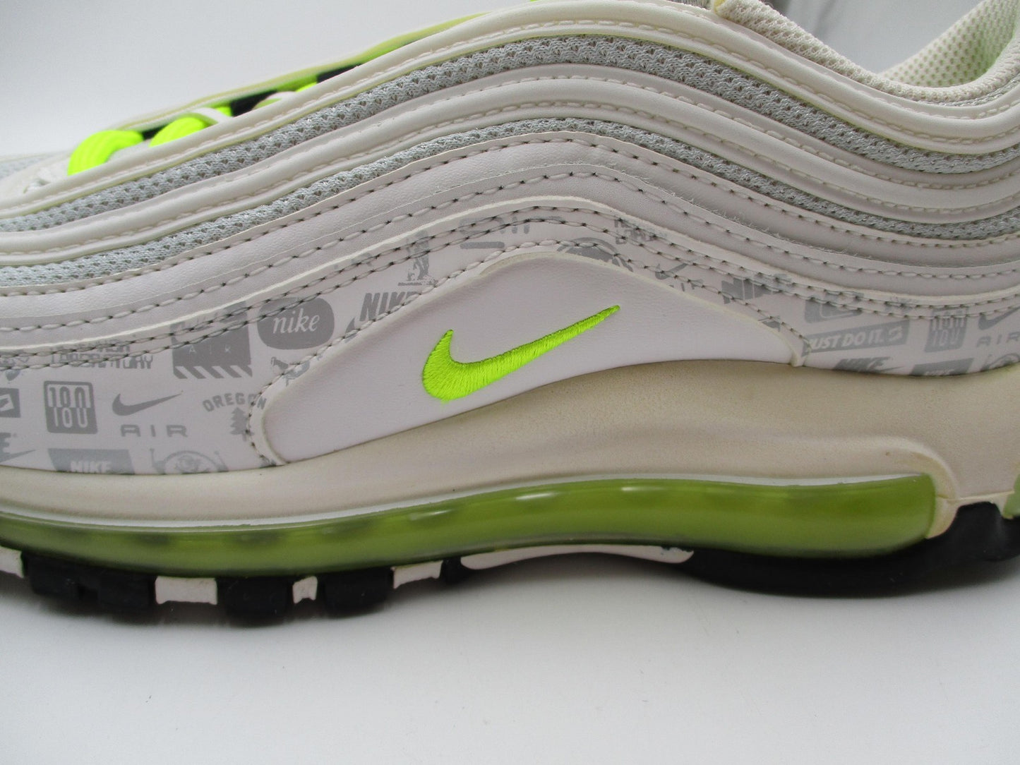 Nike Air Max 97 Shoes Youth Sz 7Y White Volt Logo Print 921522108 Sneakers 1T312