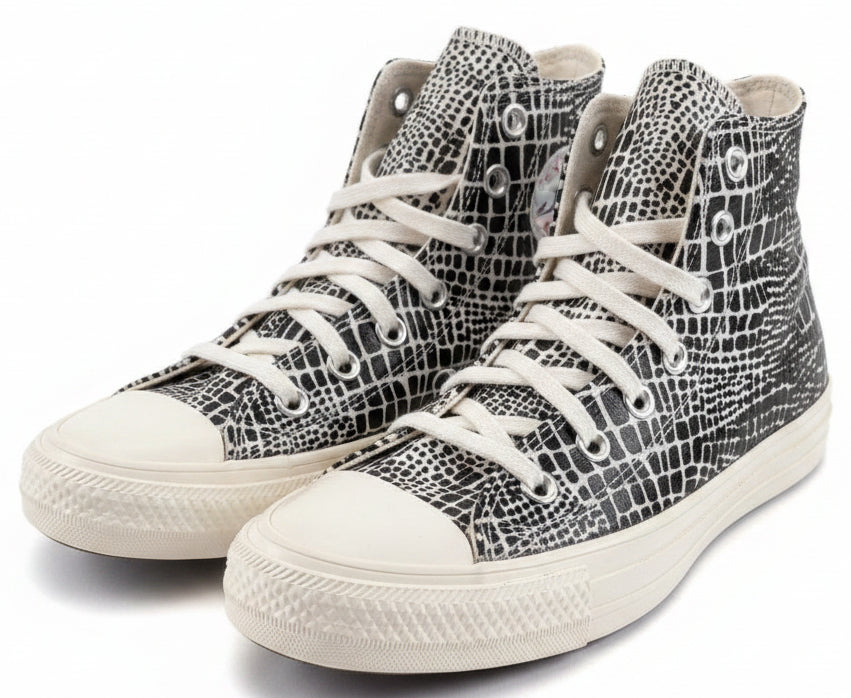 Converse CTAS HI 570311C Womens sz 6.5 Egret/Black0