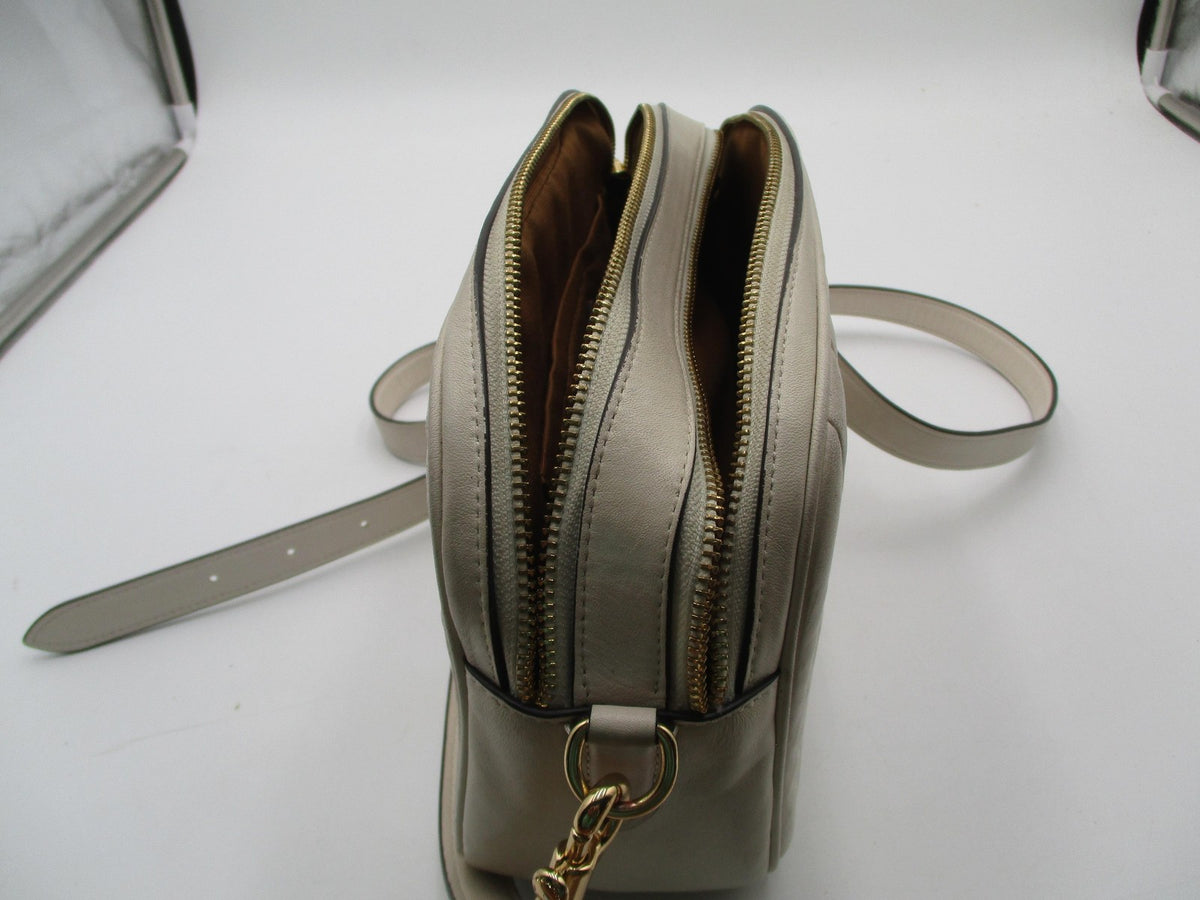 Coach Crossbody Bag Womens Small White Quilted Leather Gold Hardware Zip9
