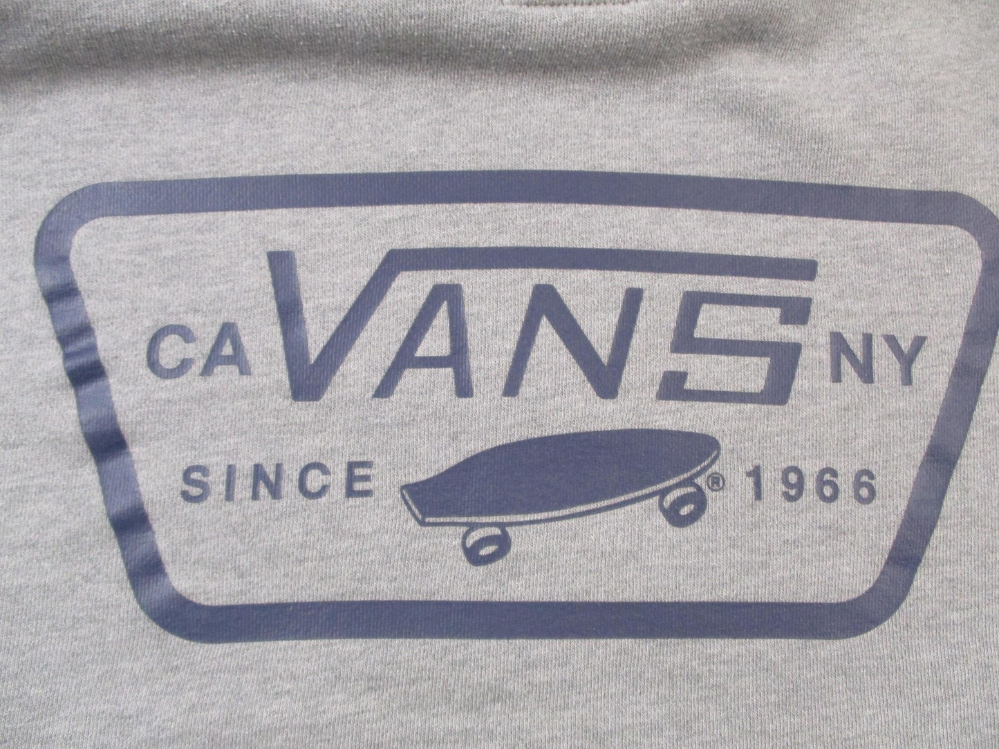 Vans Hoodie Mens Large Gray Pullover Fleece Sweatshirt CA NY Since 1966 Logo11