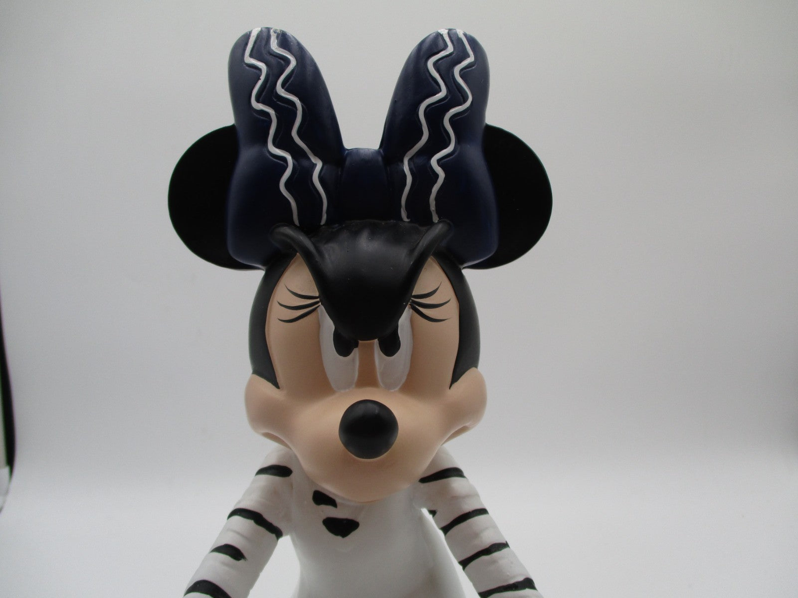 Disney Minnie Mouse Bride of Frankenstein Halloween Figure 12”New HTF5