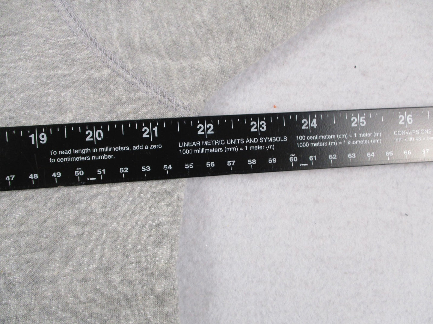 D73 USA Hot Wheels Hoodie Sweatshirt Womens M Light Grey Pullover Graphic 12949