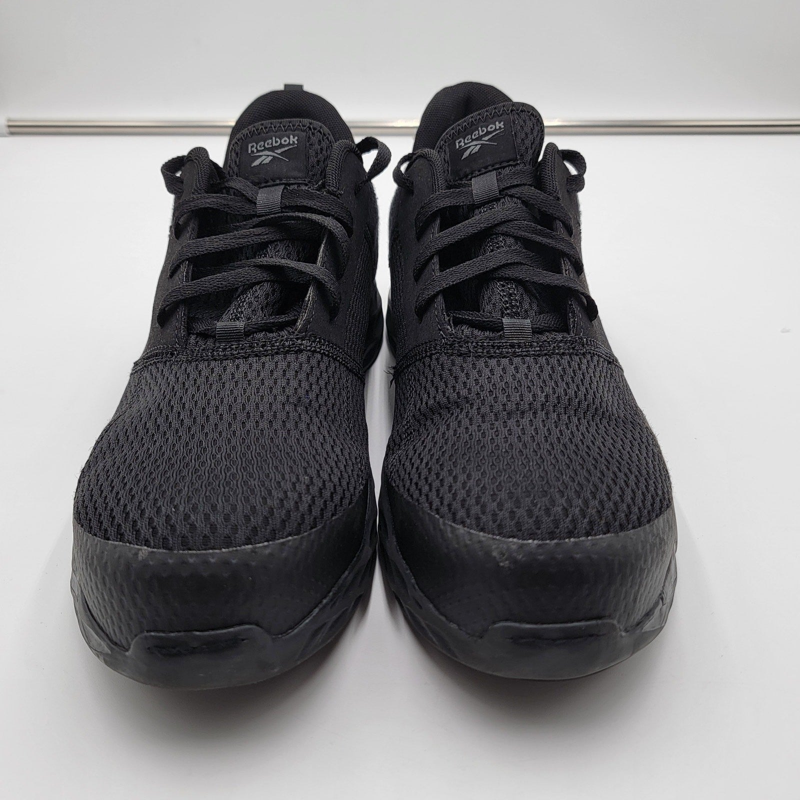Reebok Astrostride Strike Black Athletic Work Shoe Mens Sz 10.5M RB46722
