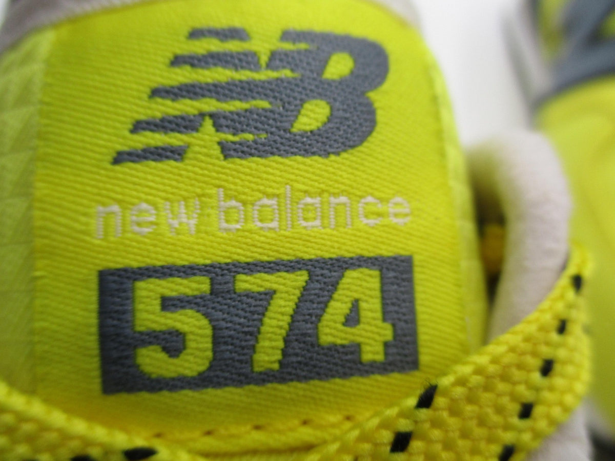 New Balance 574 Shoes Boys Size 4.5 Yellow Black Running Sneakers GC574WR27