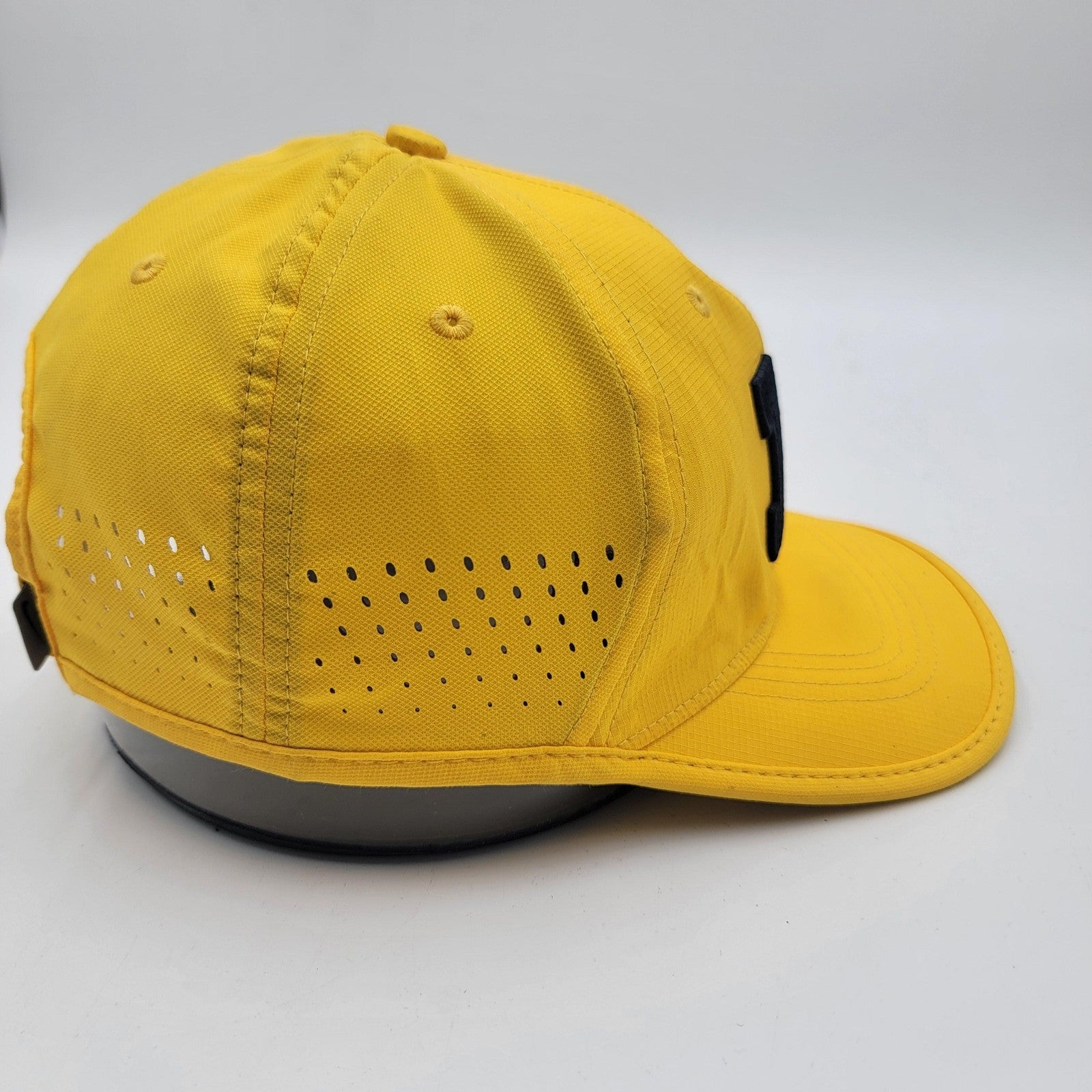 Michigan Wolverines Hat Cap Strap Back Yellow NCAA Football Dri Fit Nike Mens4