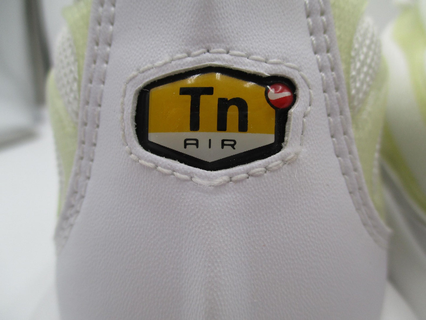Nike Air Max Plus SE Shoes Mens Size 14 Summit White Gum Tuned Air DQ896010013