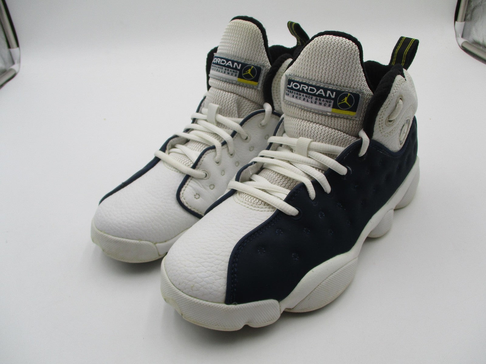Jordan Jumpman Team 1 Shoes Youth 6Y White Navy Basketball Sneakers 820273-4170
