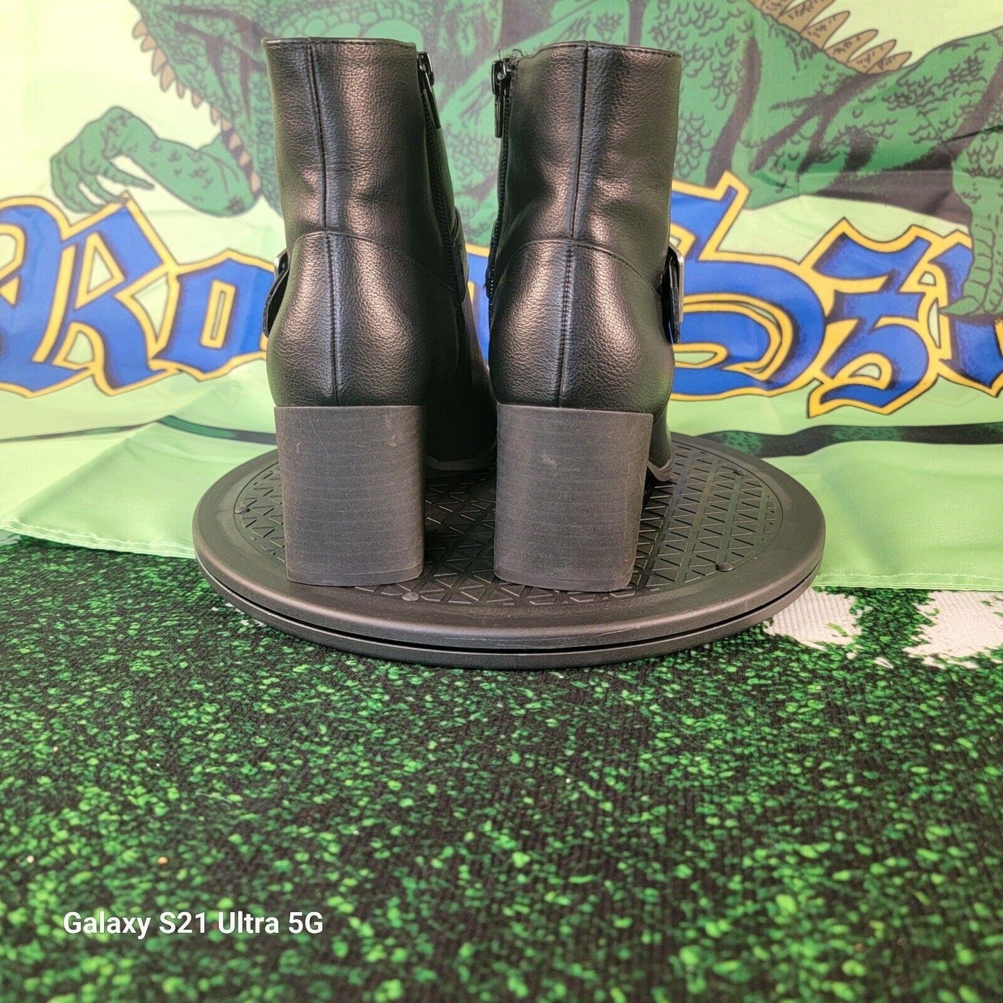SOUL Naturalizer Womens Black Block Heel Booties Shoes 8 Wide Sz 8W0