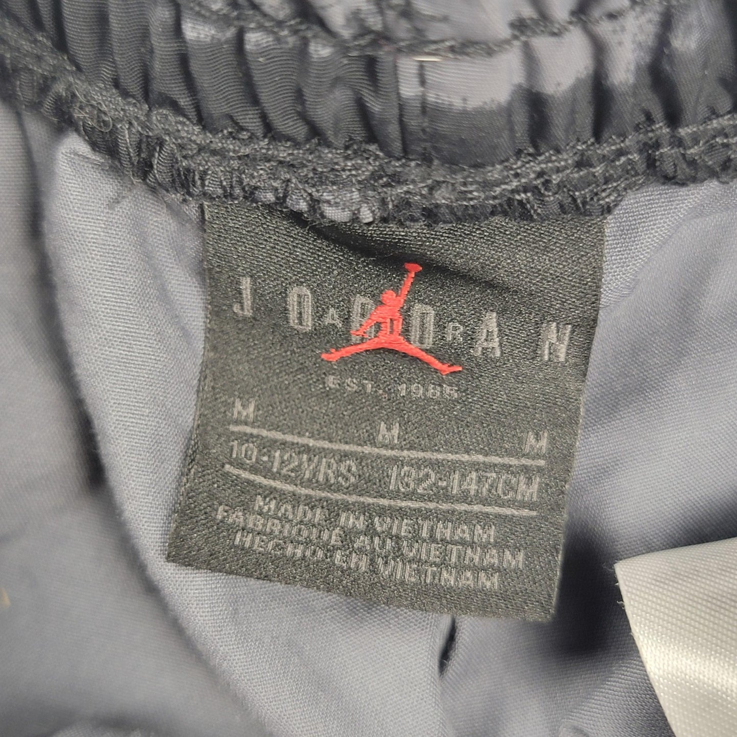 Jordan Shorts Boys Medium Black Gray Athletic Activewear Lightweight New Tag3