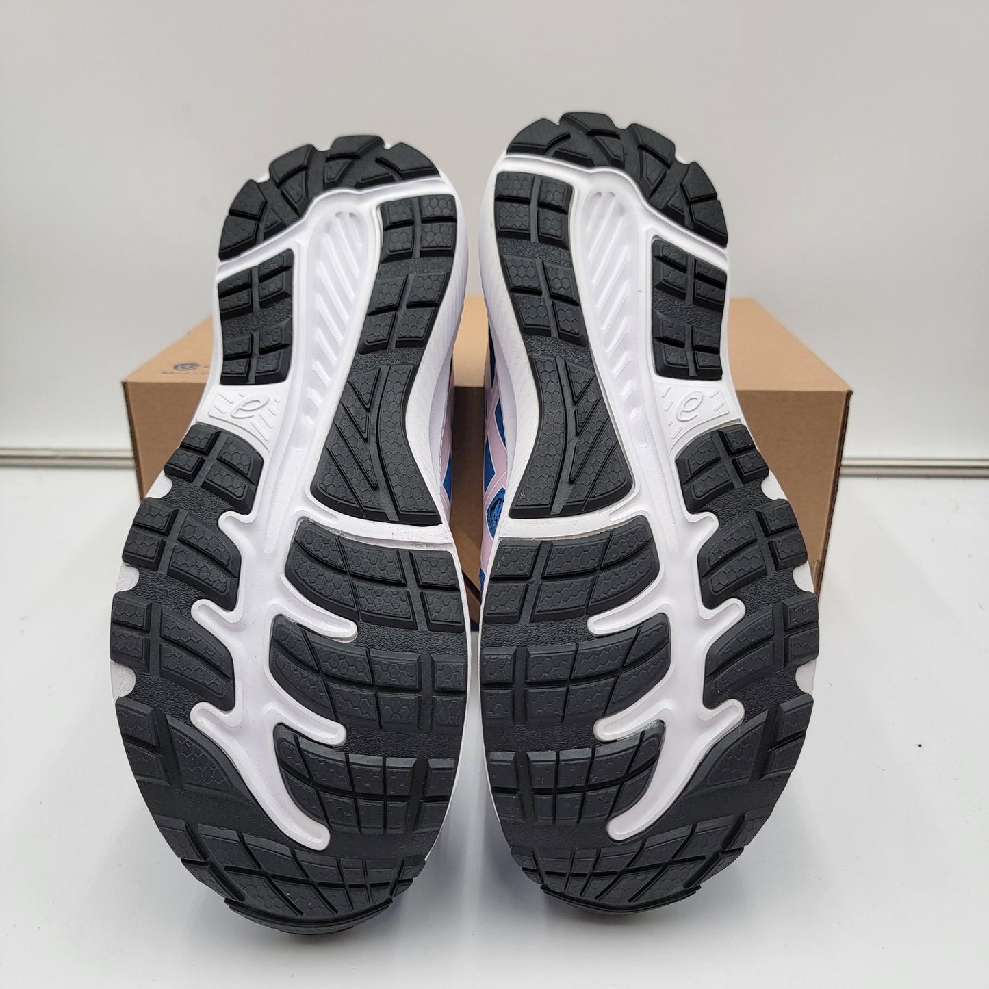 ASICS Contend 7 GS Youth Running Shoes 1014A192-413
