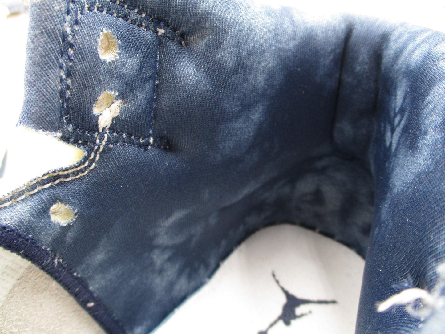 Air Jordan 1 Mid SE Shoes Womens Size 8 Sanddrift Sail Midnight Navy DM9126-10411