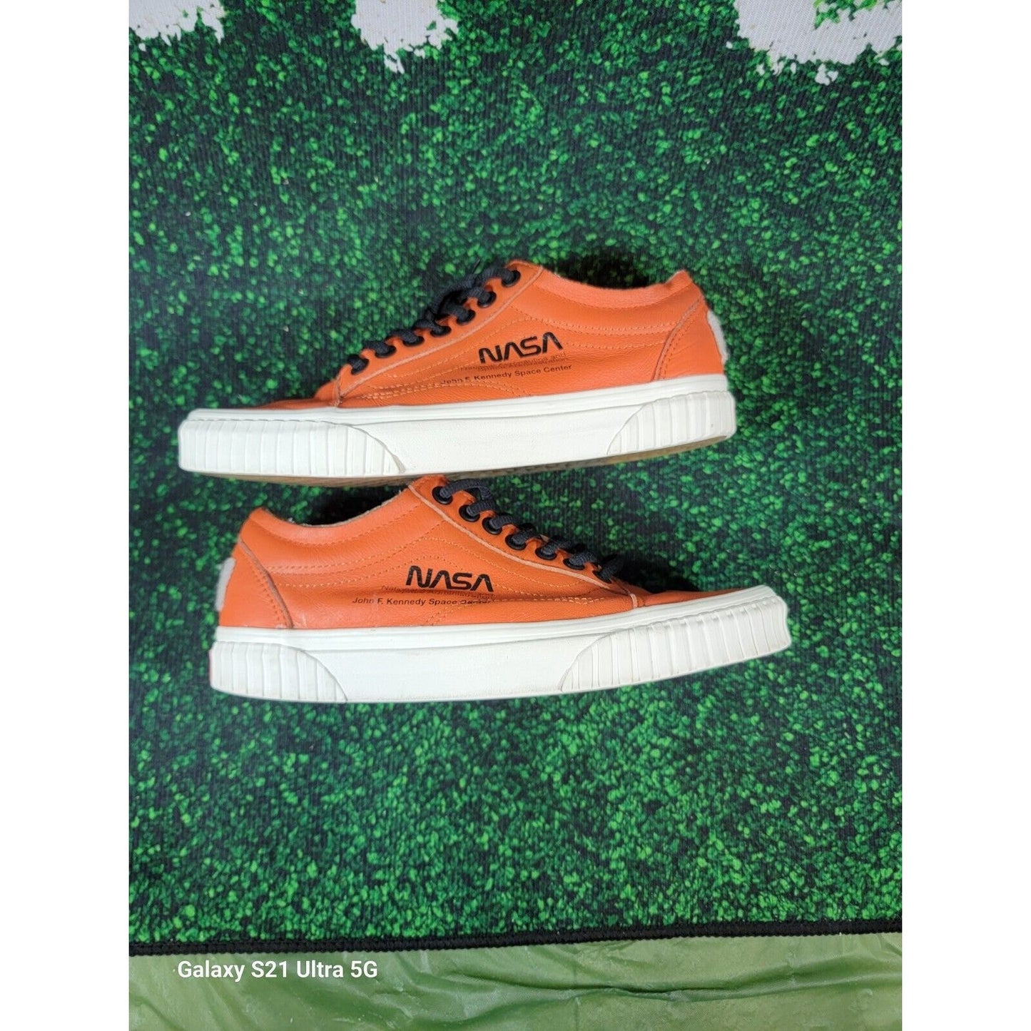 Size 7  VANS NASA x Old Skool Orange Space Voyager/Space Shuttle