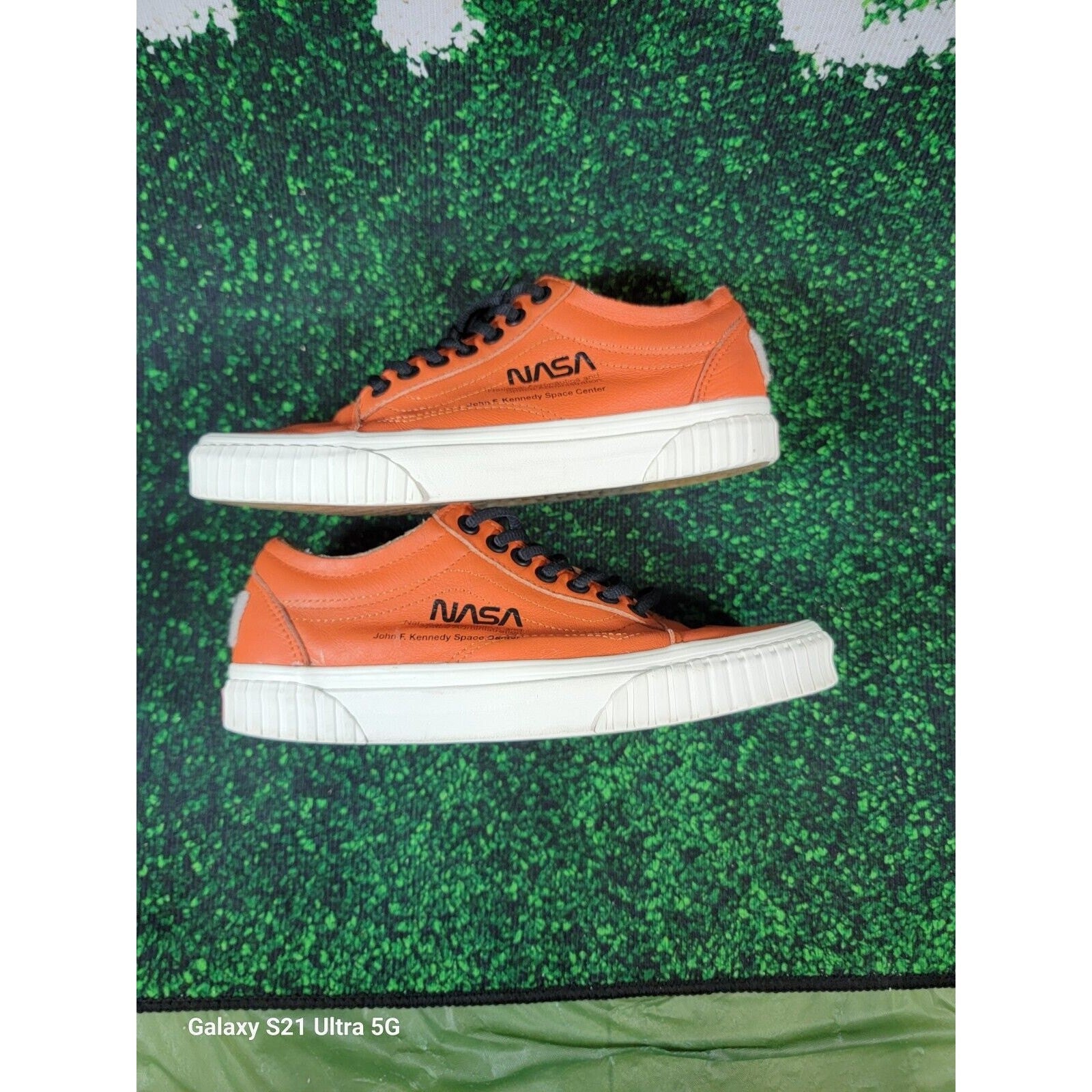 Size 7  VANS NASA x Old Skool Orange Space Voyager/Space Shuttle