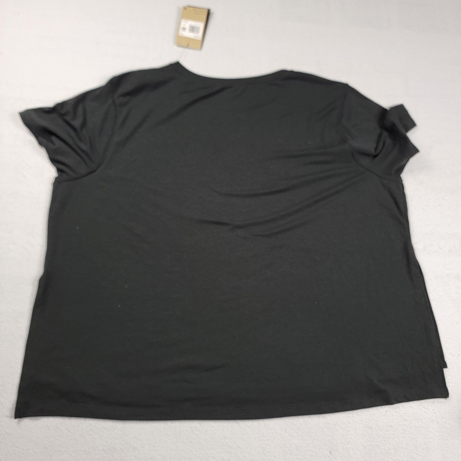 2 Pk The North Face Relaxed Fit White + Nike Yoga Dri Fit T Black Sz 2X